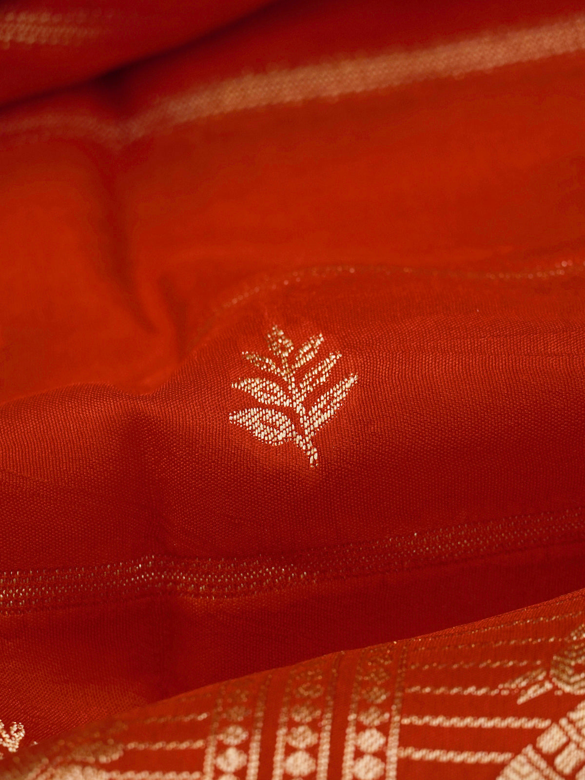Red Banaras Dola Silk Saree