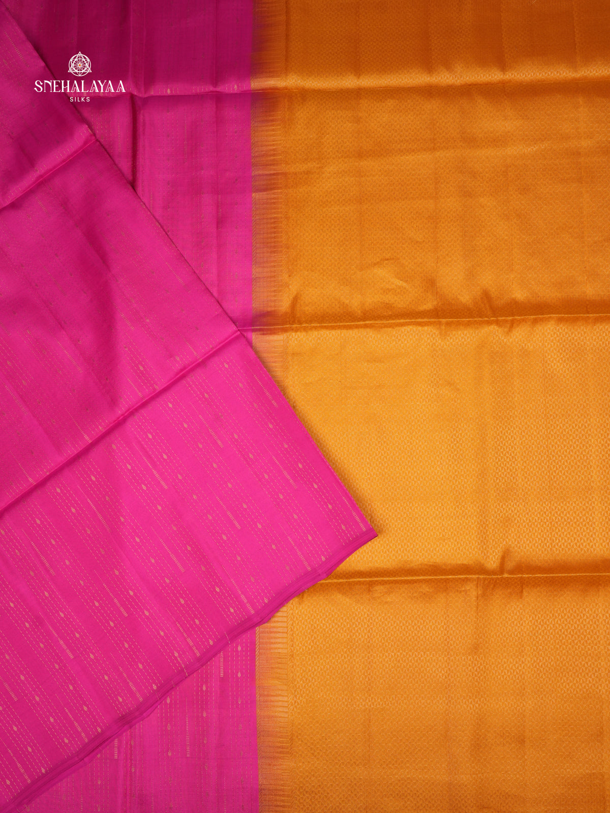 Rani Pink Borderless Kanjivaram Soft Silk Saree