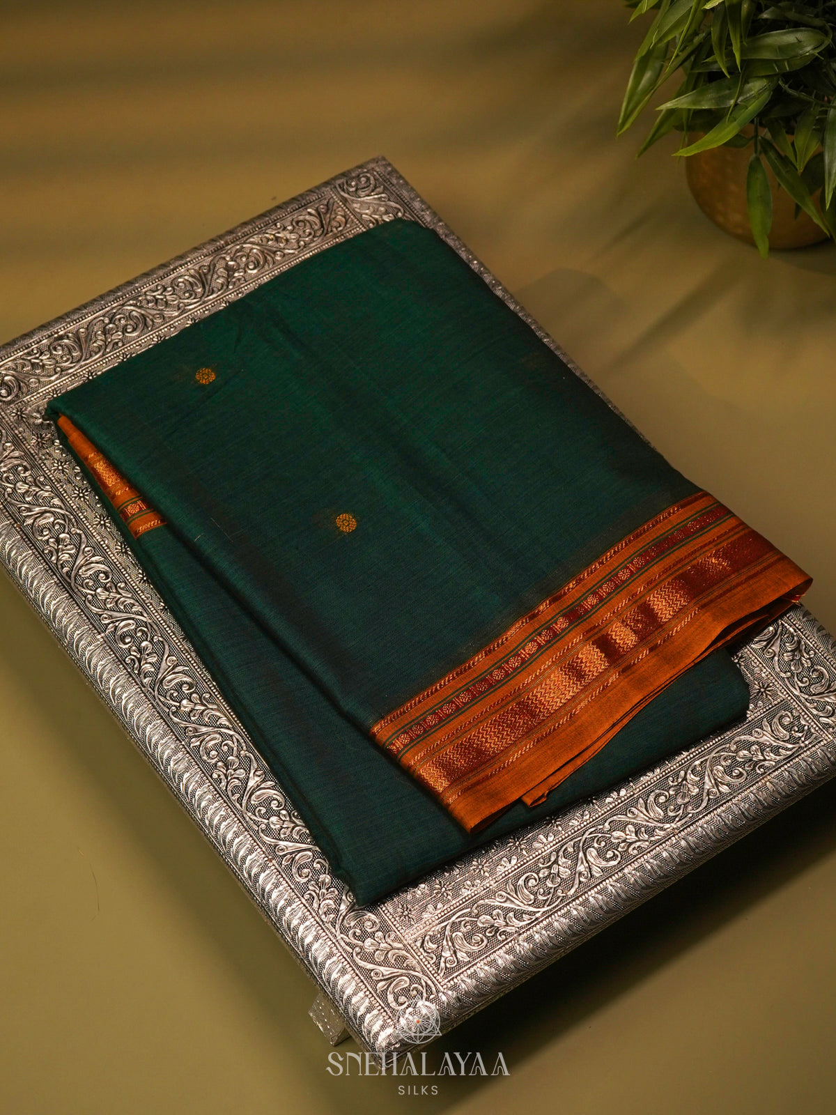 Green Narayanpet Cotton Saree without Blouse