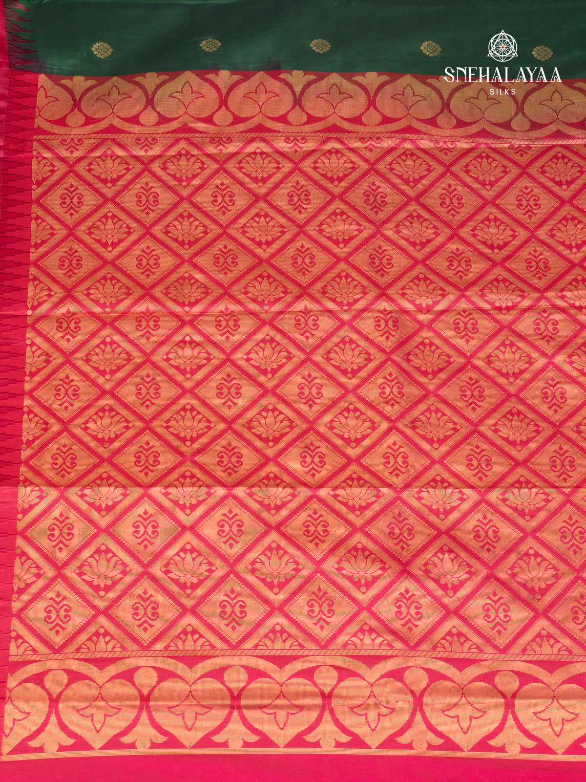 Bottle Green Gadwal Silk Saree