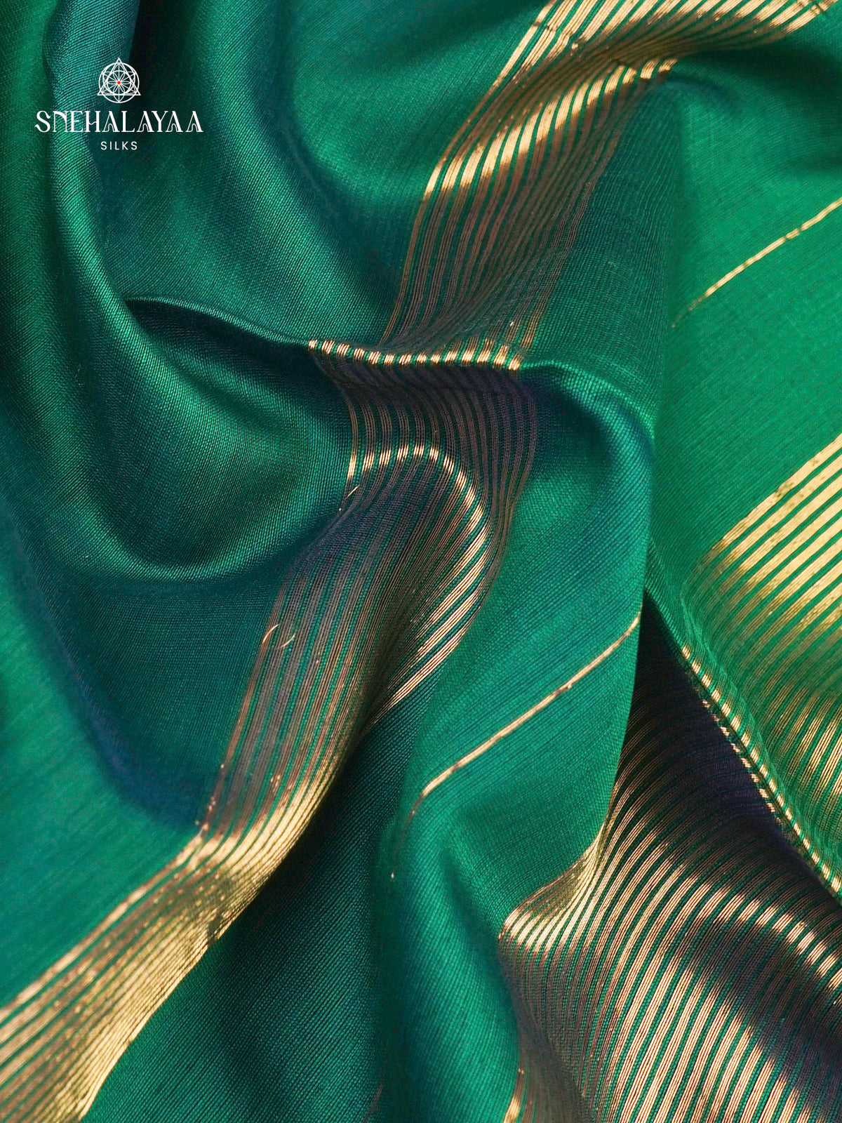 Emerald Green Maheshwari Silk Cotton Saree