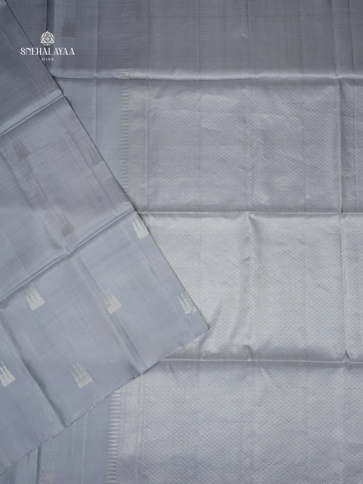 Grey Borderless Kanjivaram Soft Silk Saree