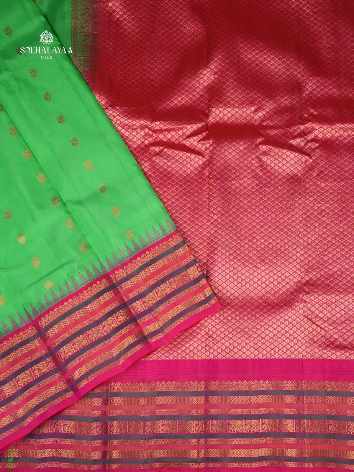Green Gadwal Silk Saree