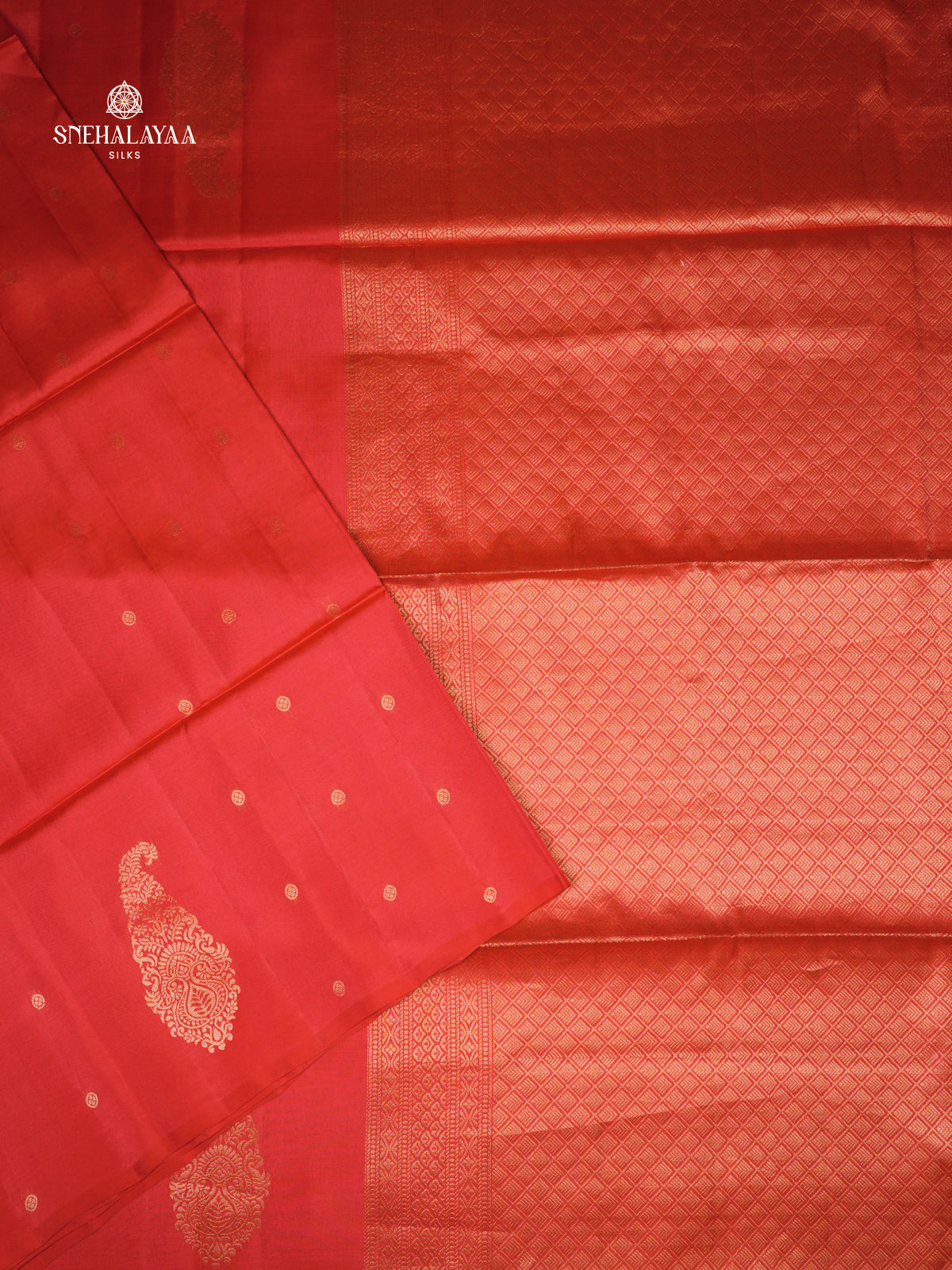 Red Borderless Kanjivaram Soft Silk Saree