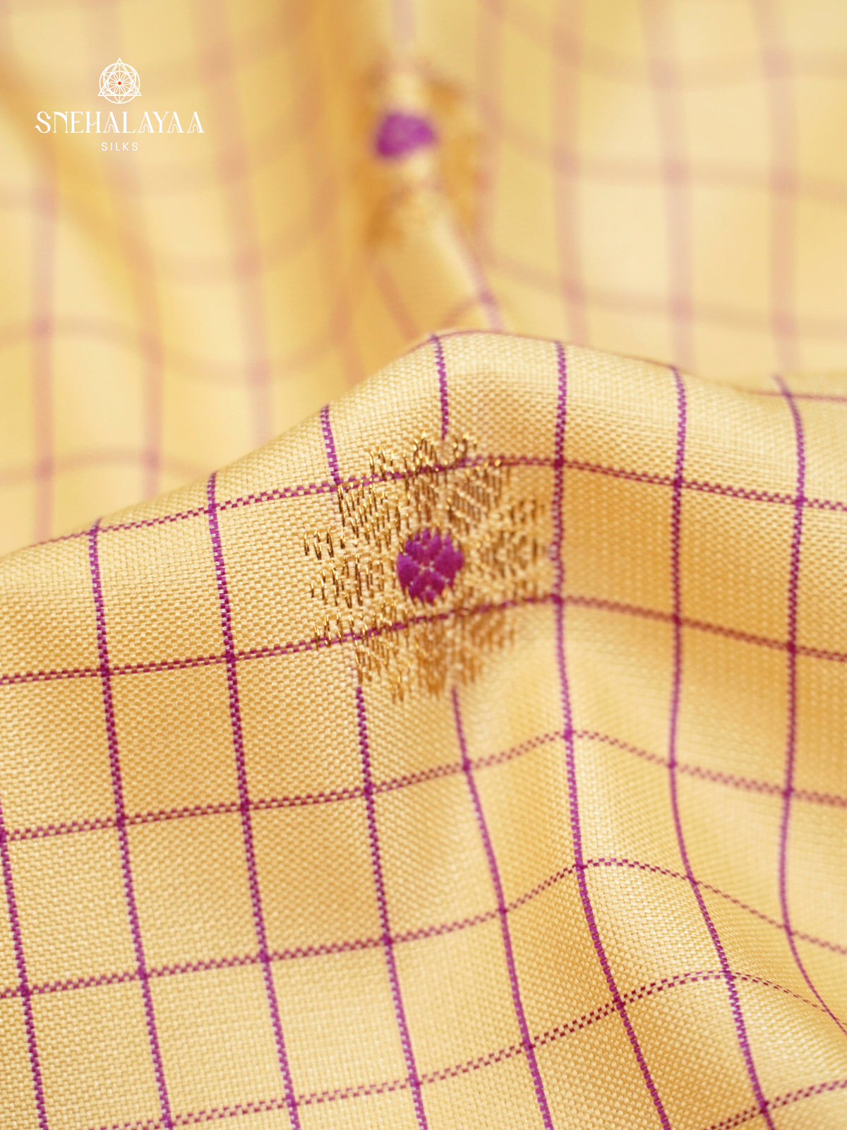 Sandal Gadwal Silk Saree