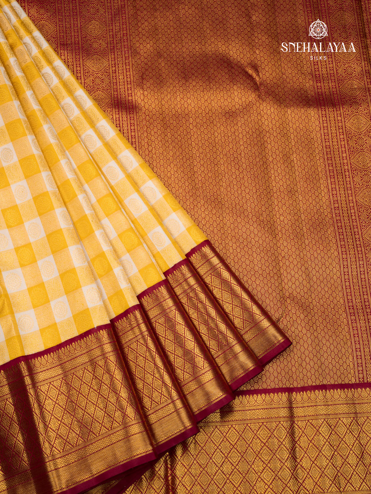 Off White Kanjivaram Silk Saree