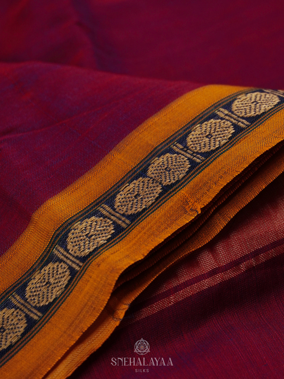 Magenta Narayanpet cotton Saree without Blouse