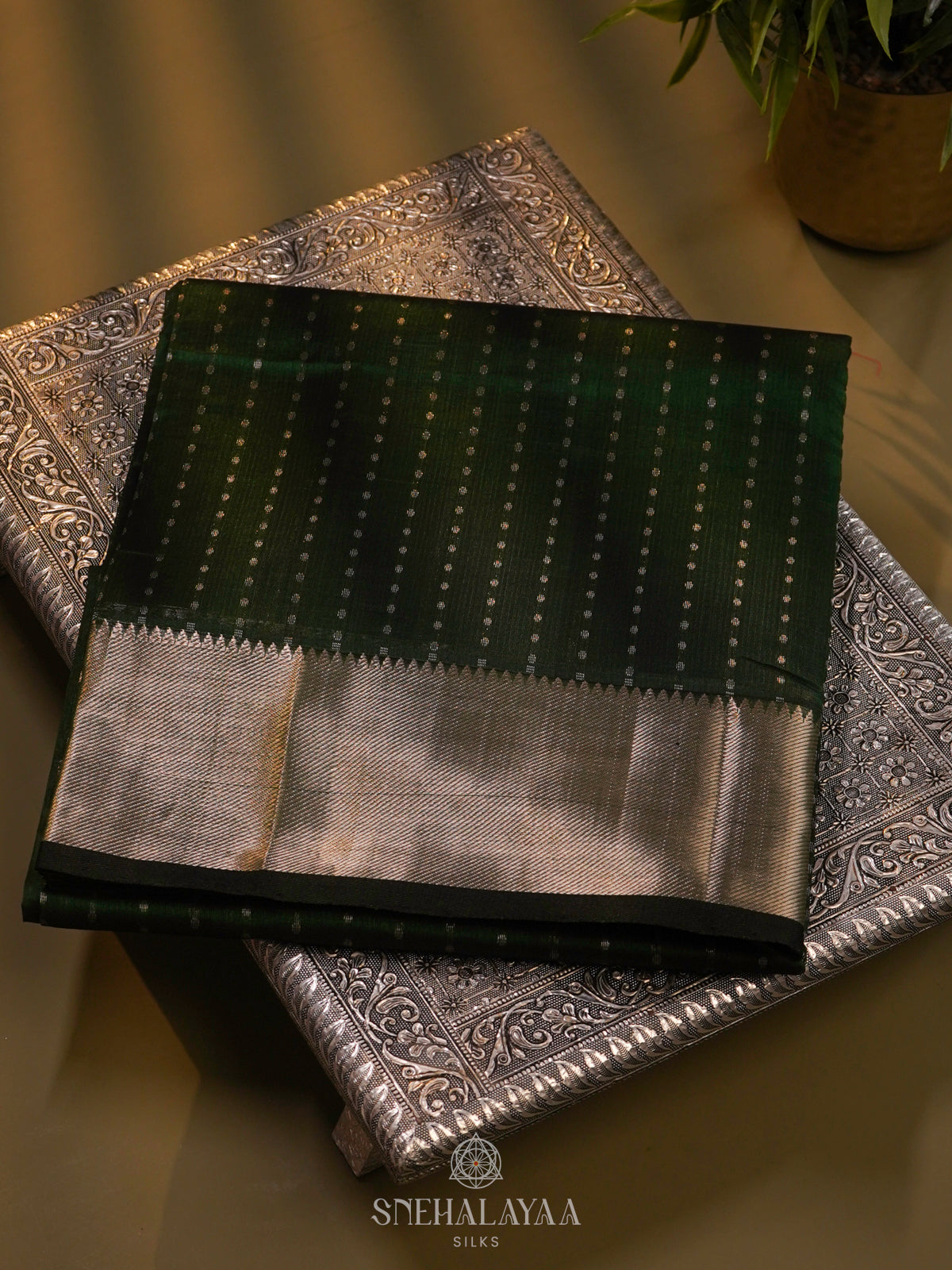 Forest Green Managalagiri Kuppadam Silk Saree