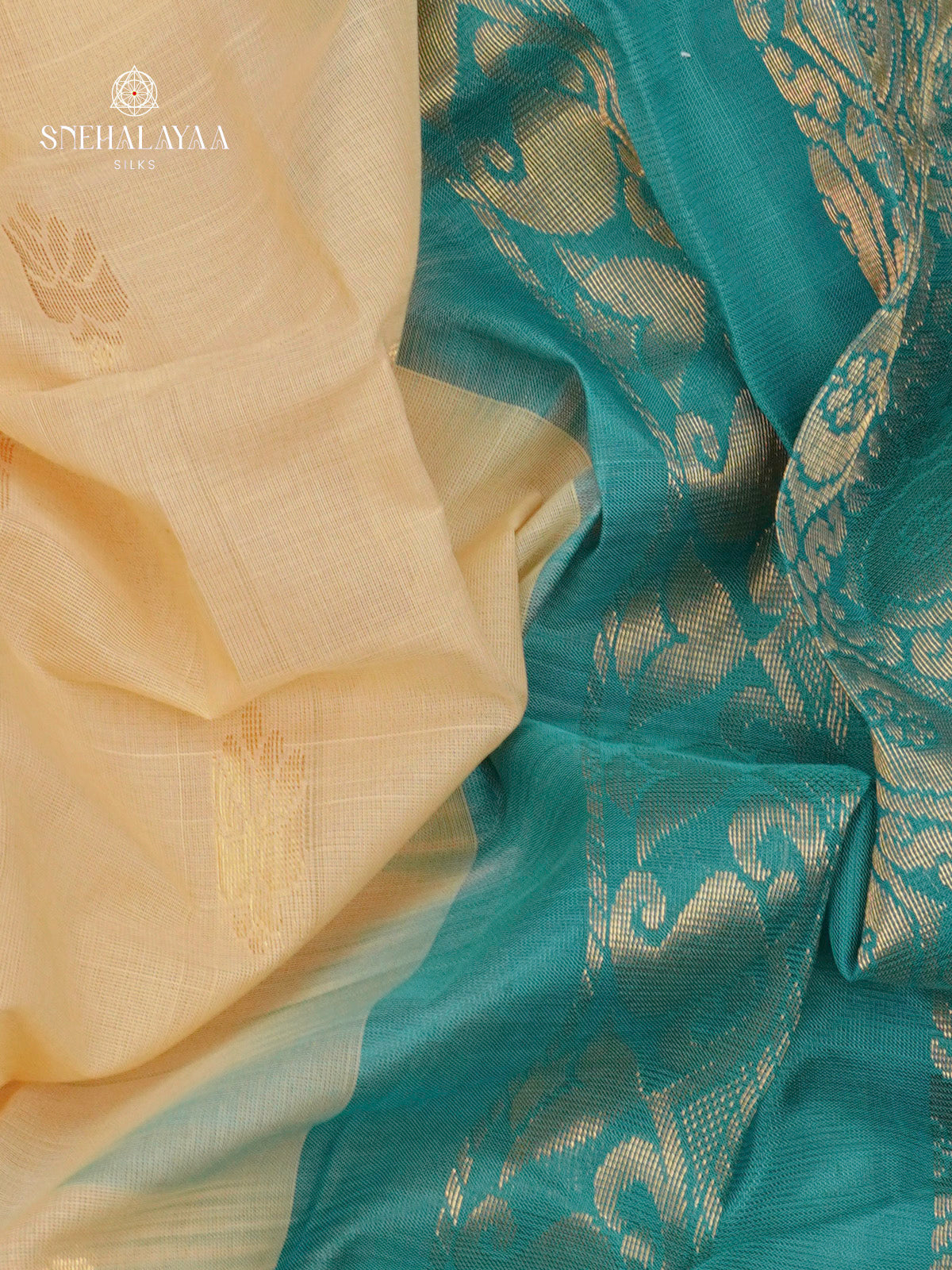 Cream Gadwal Cotton Saree Without Blouse