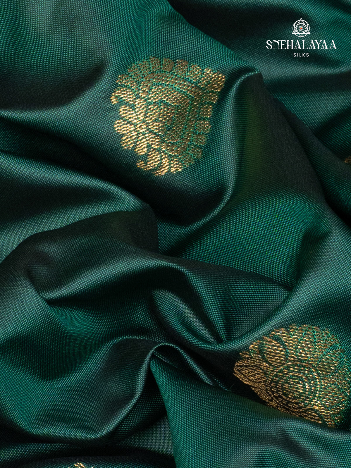 Emerald Green Gadwal Silk Saree