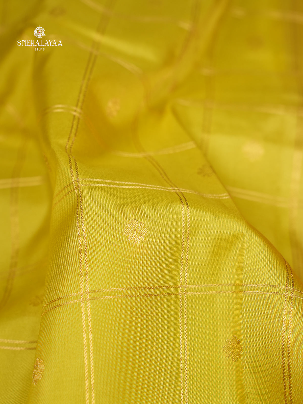 Lemon Yellow Gadwal Silk Saree