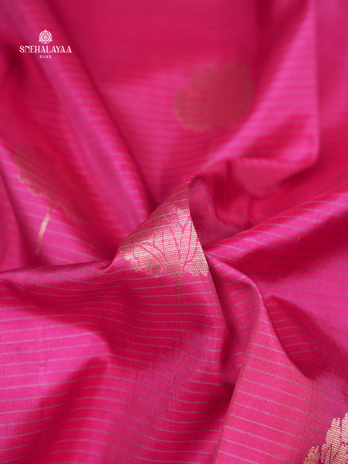 Rani Pink Borderless Kanjivaram Soft Silk Saree