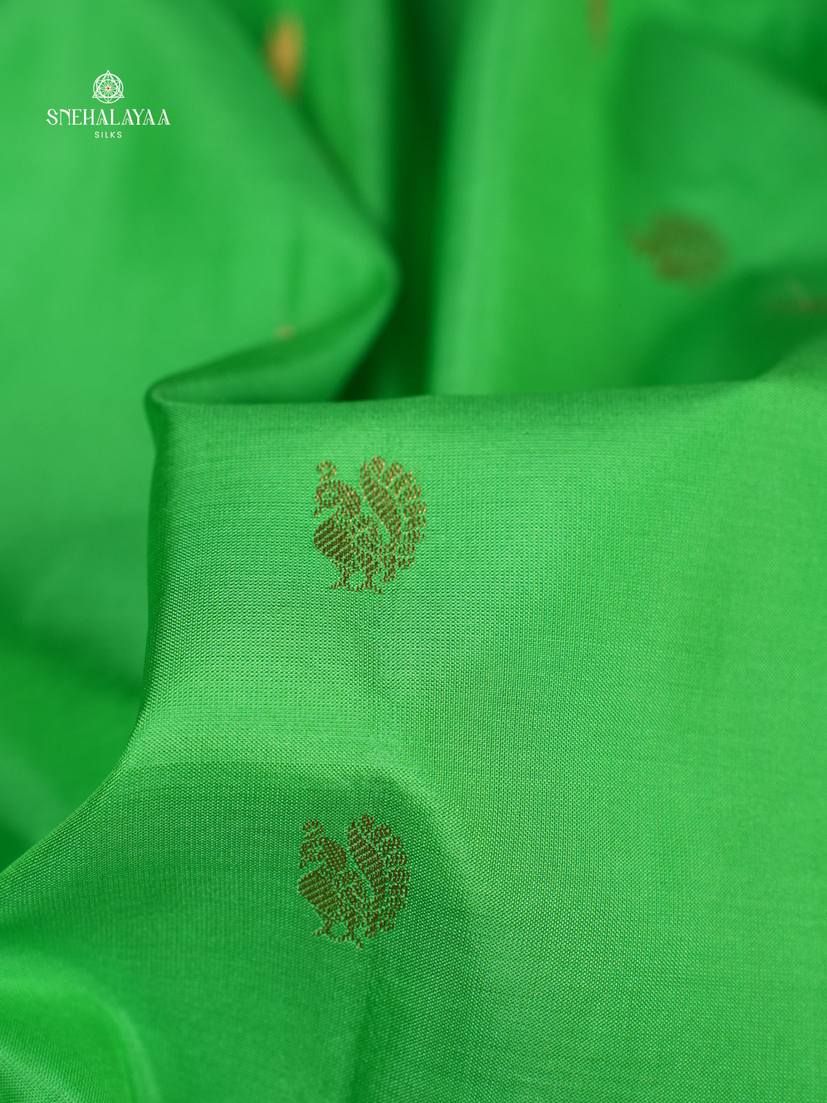 Green Gadwal Silk Saree