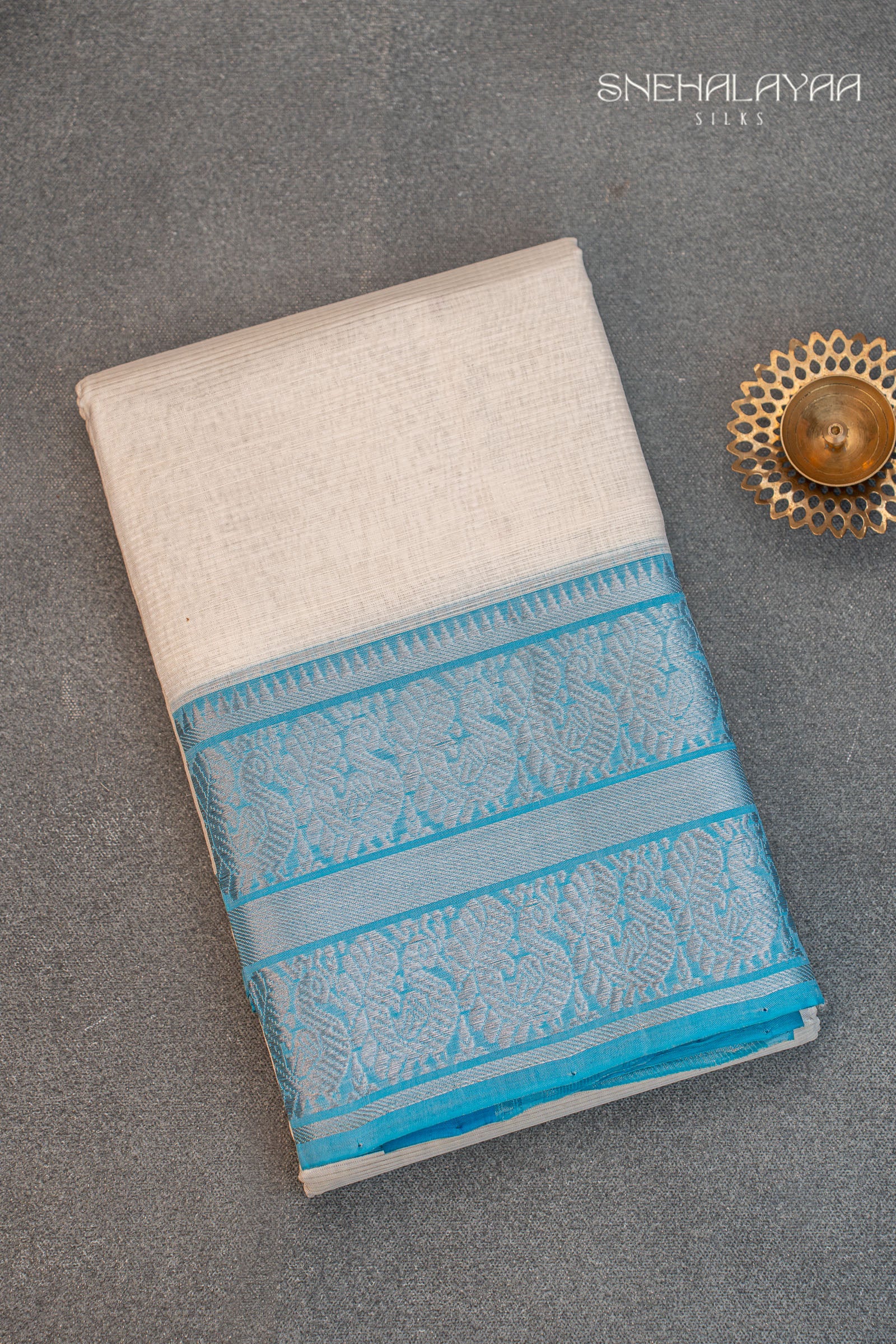 White Mangalgiri Silk Saree