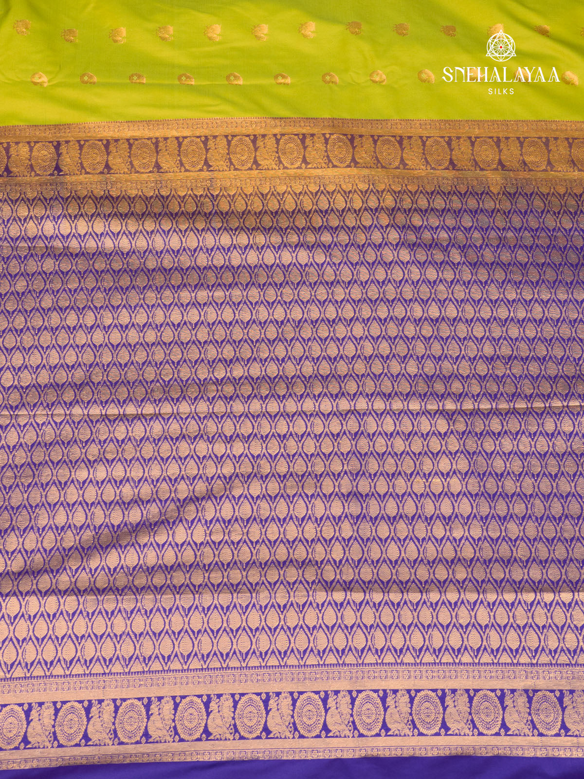 Chartreuse Green Gadwal Silk Saree