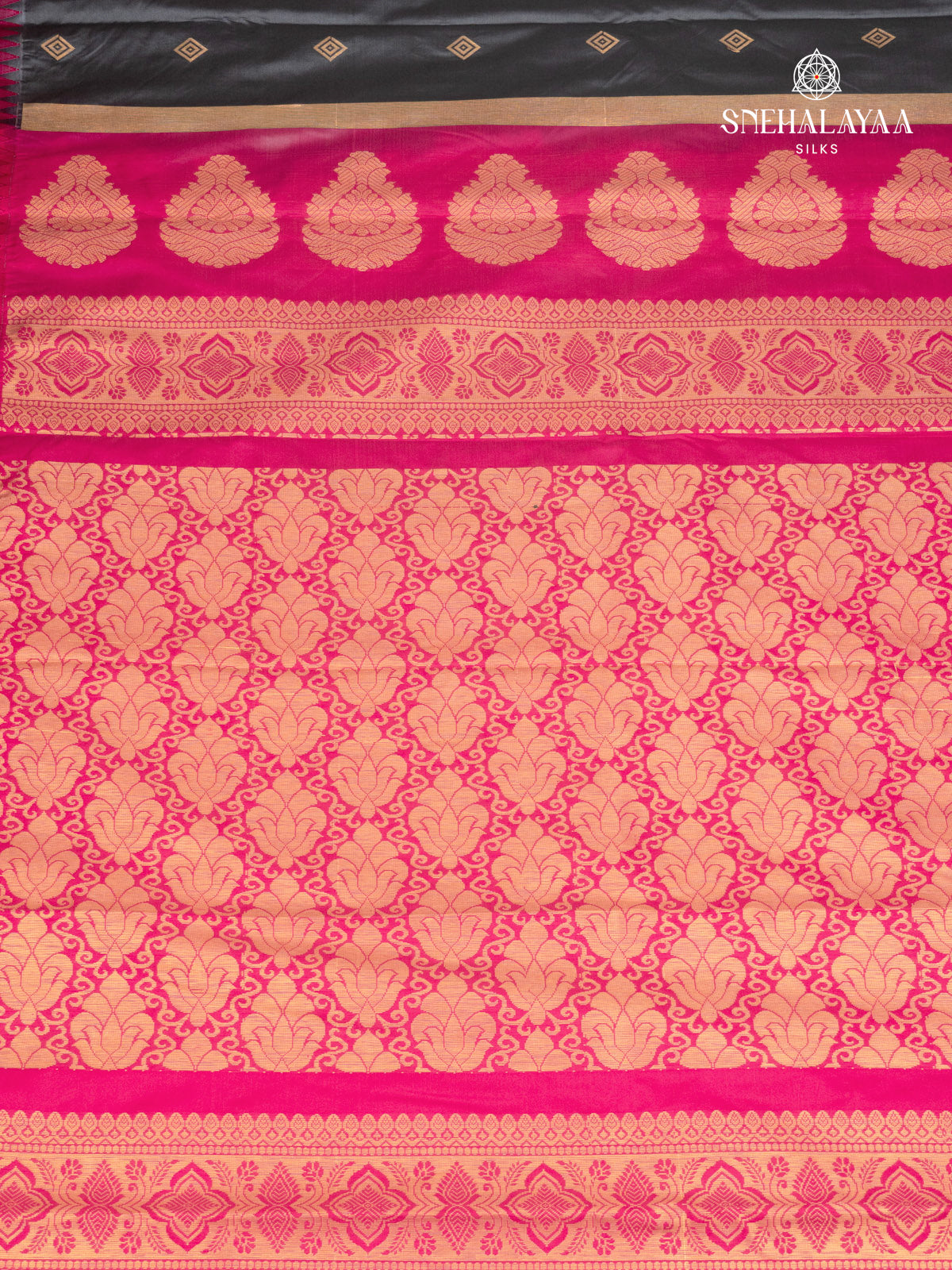 Grey Gadwal Silk Saree