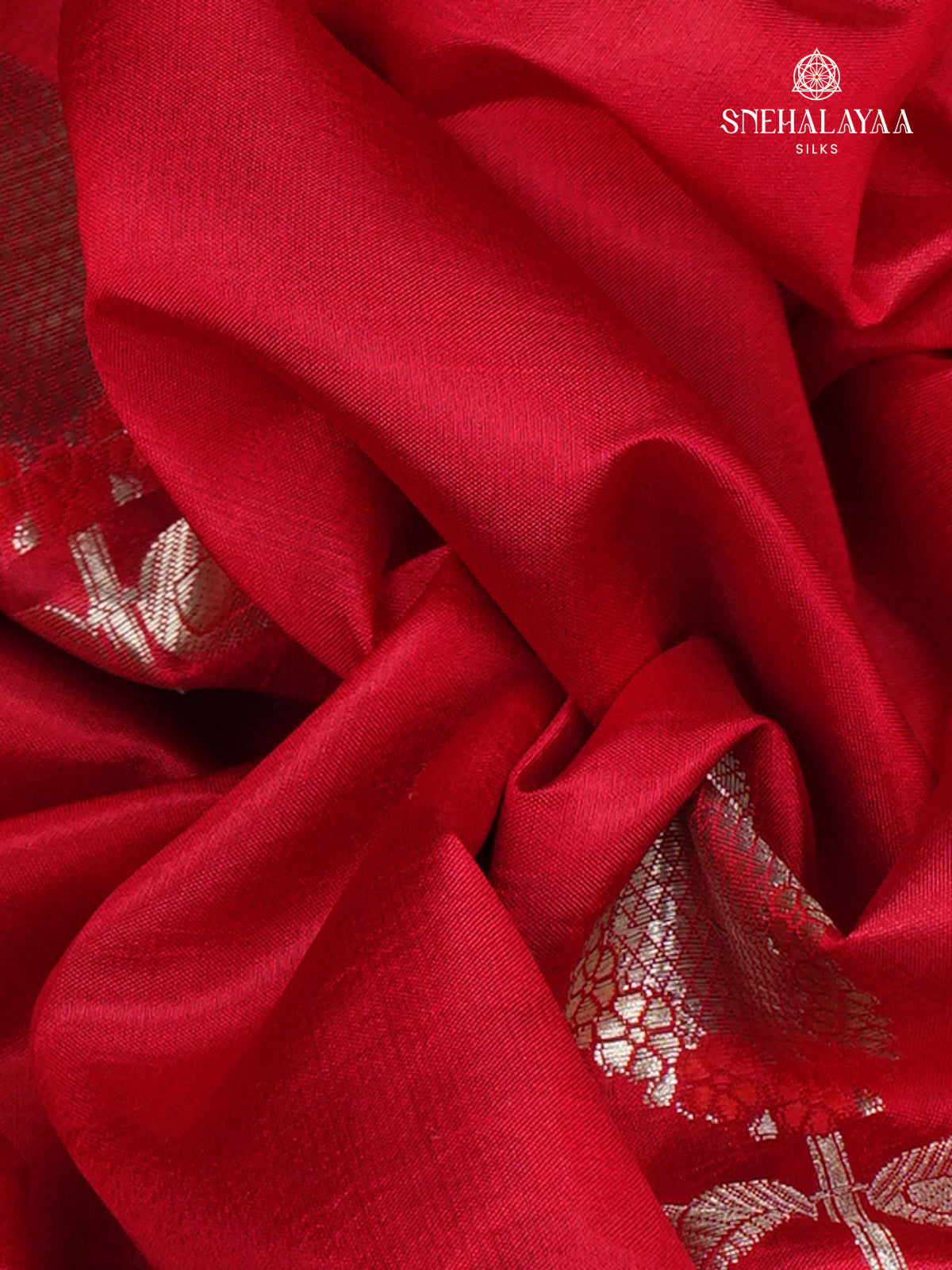 Red Chiniya Silk Saree
