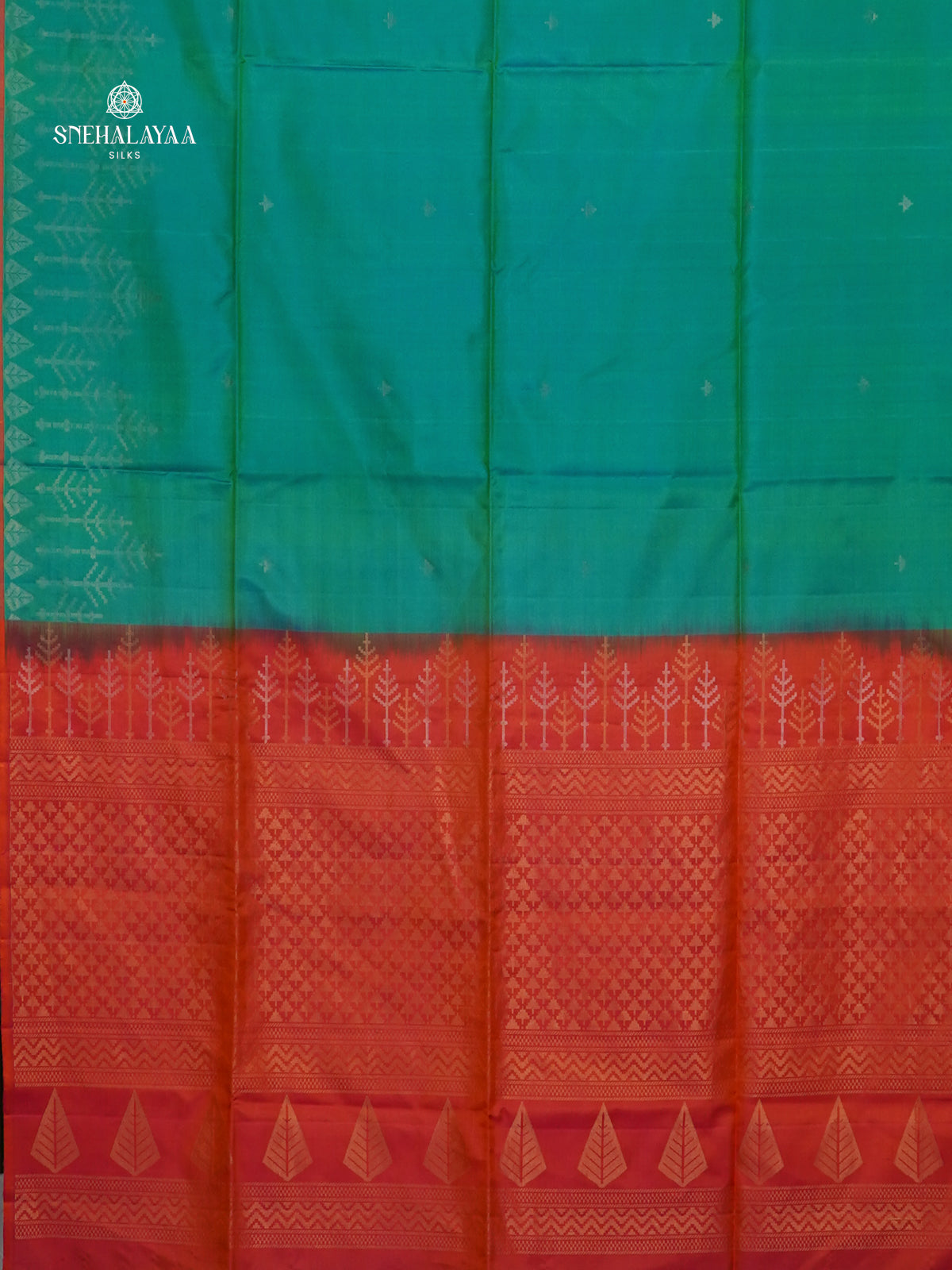 Peacock Green Borderless Kanjivaram Soft Silk Saree