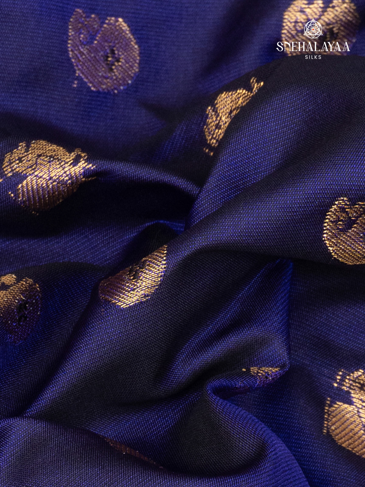Navy Blue Gadwal Silk Saree