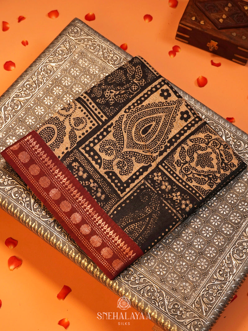 Beige Munga Tussar Saree