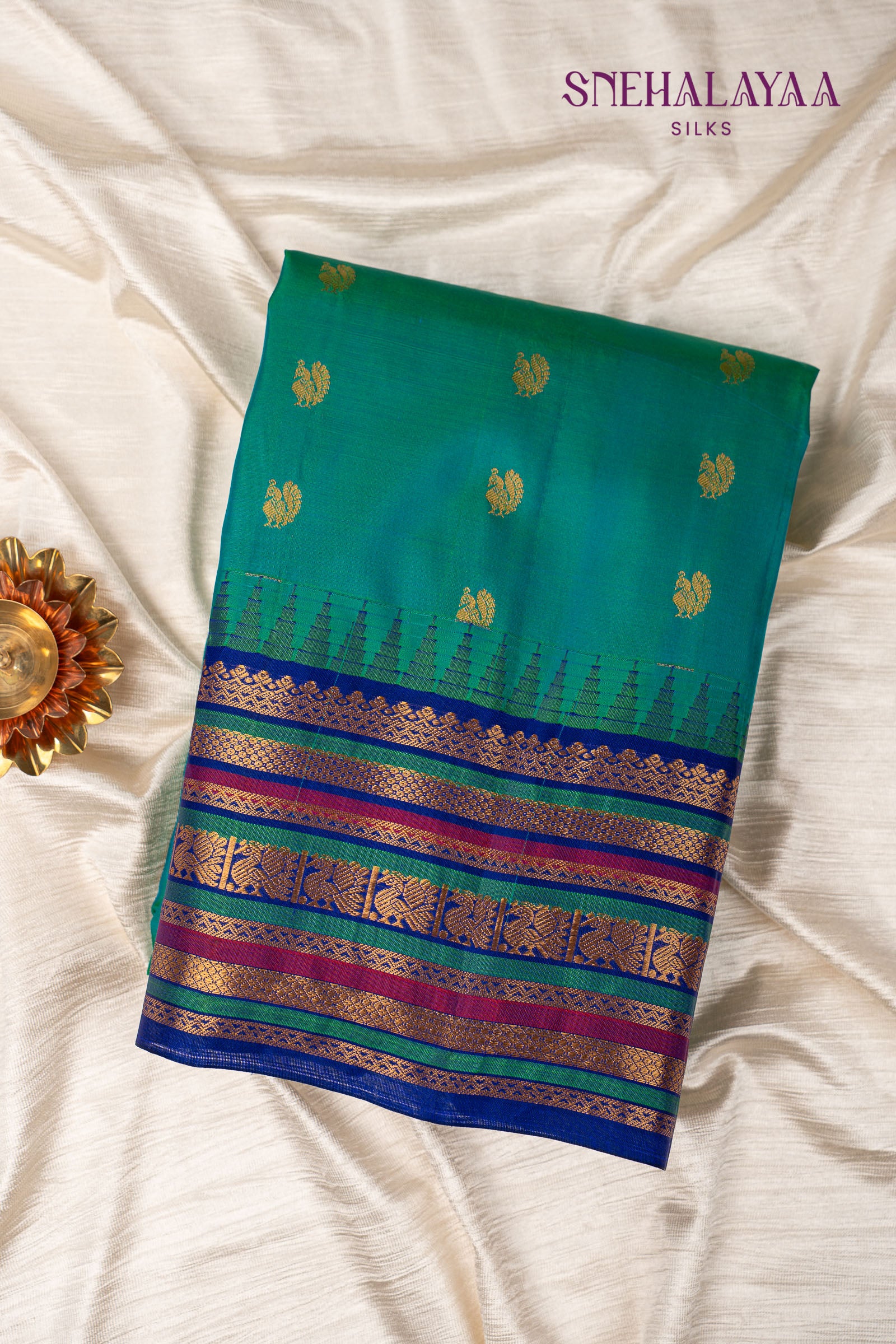 Peacock Green Gadwal Silk Saree