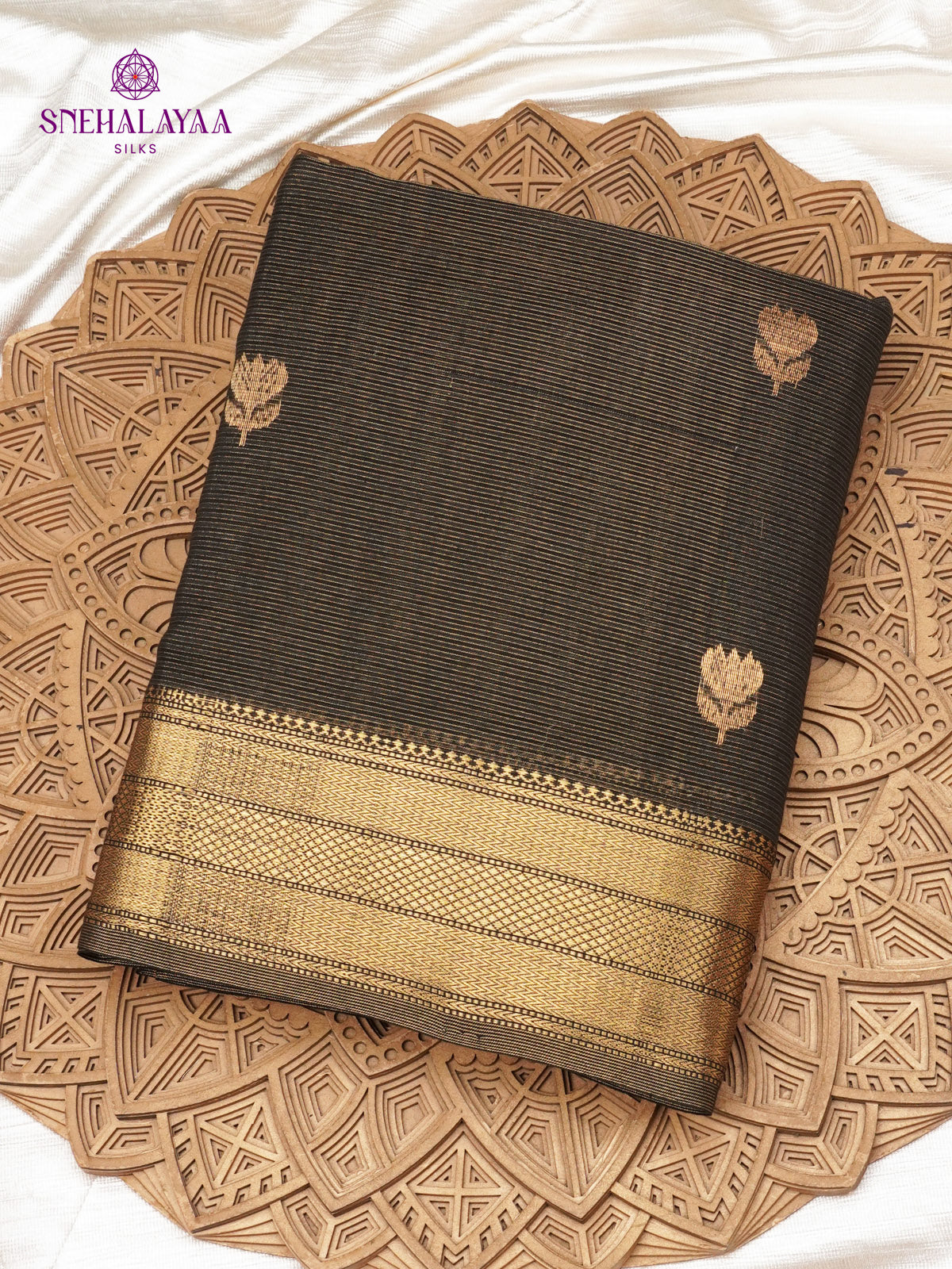 Brown Maheshwari Silk Cotton Saree