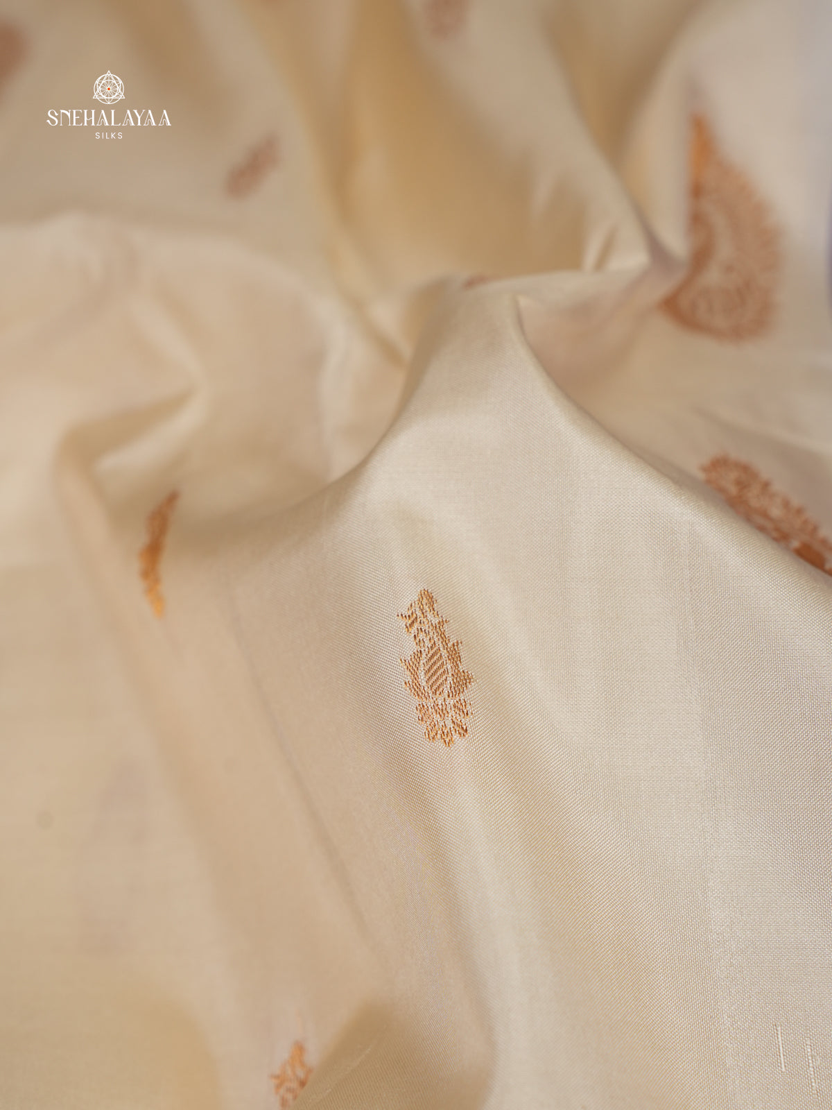 Beige Gadwal Silk Saree