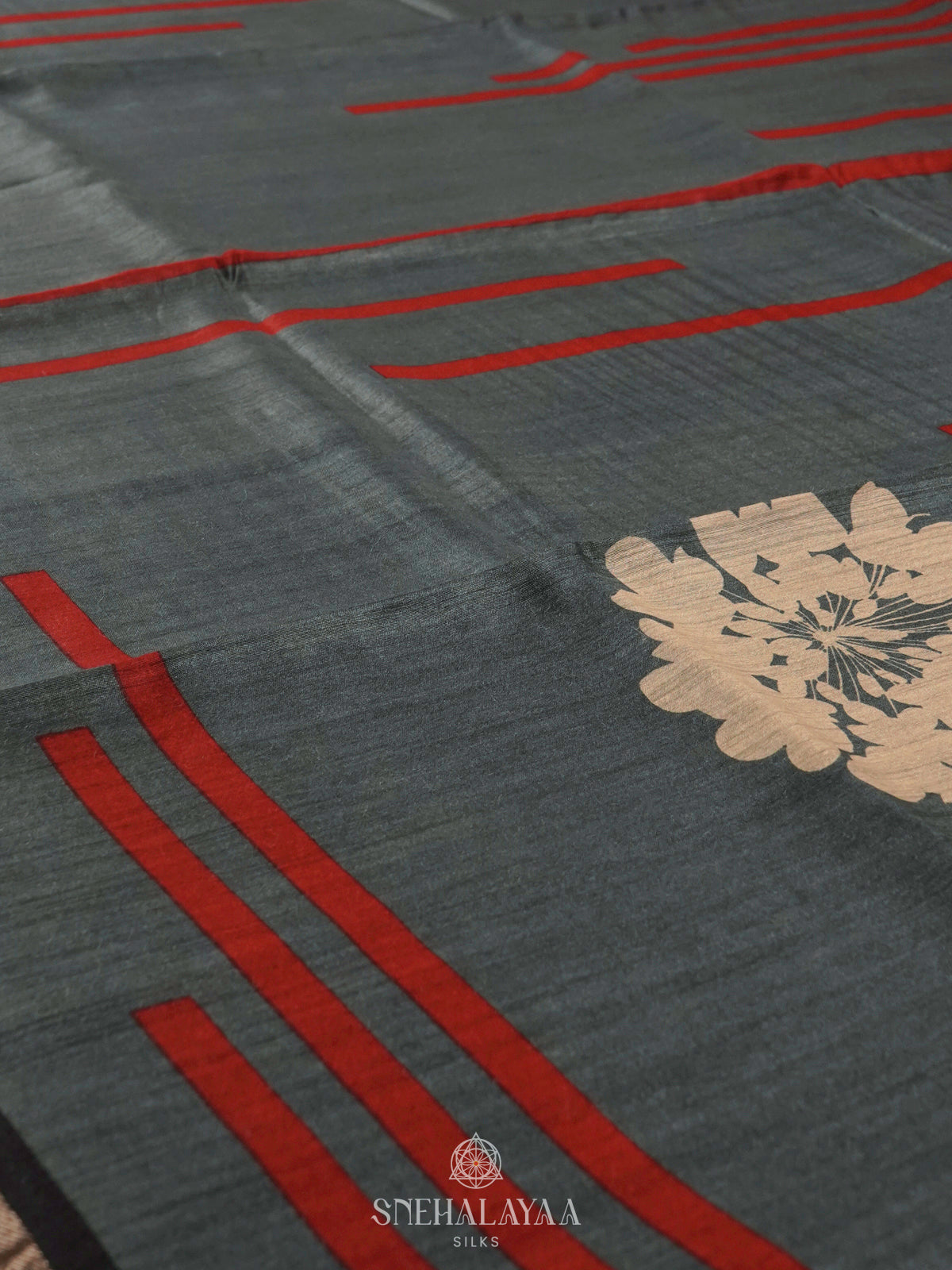 Grey Munga Tussar Saree