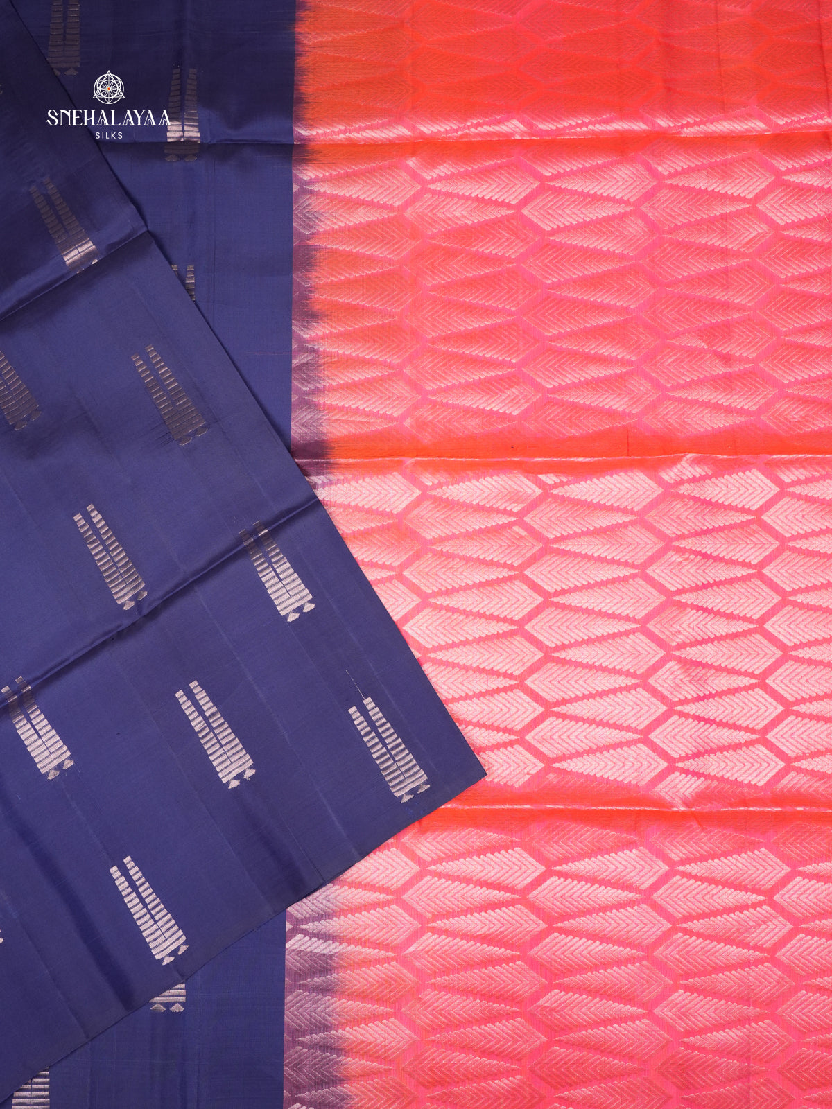 Rich Blue Borderless Kanjivaram Soft Silk Saree