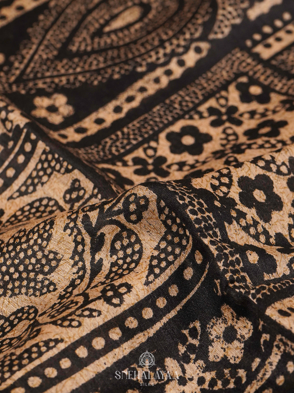 Beige Munga Tussar Saree