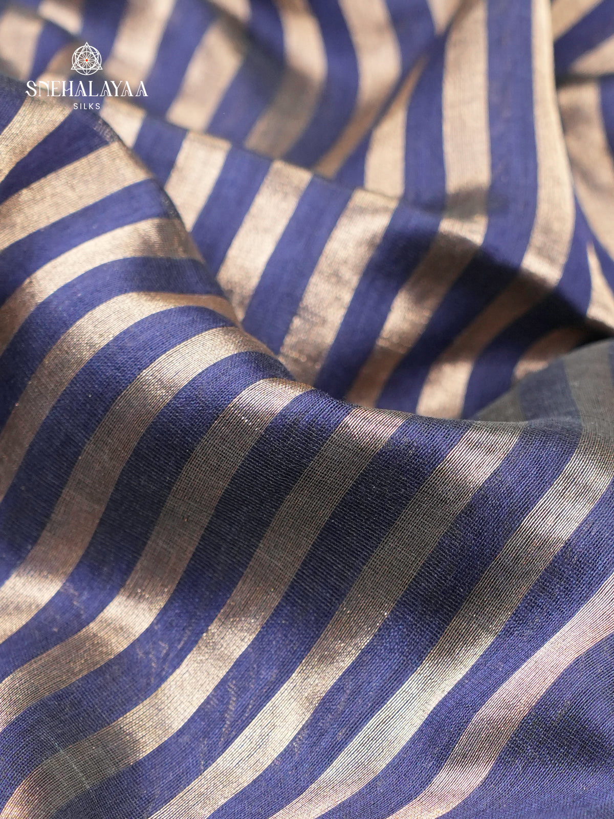 Navy Blue Maheshwari Silk Cotton Saree