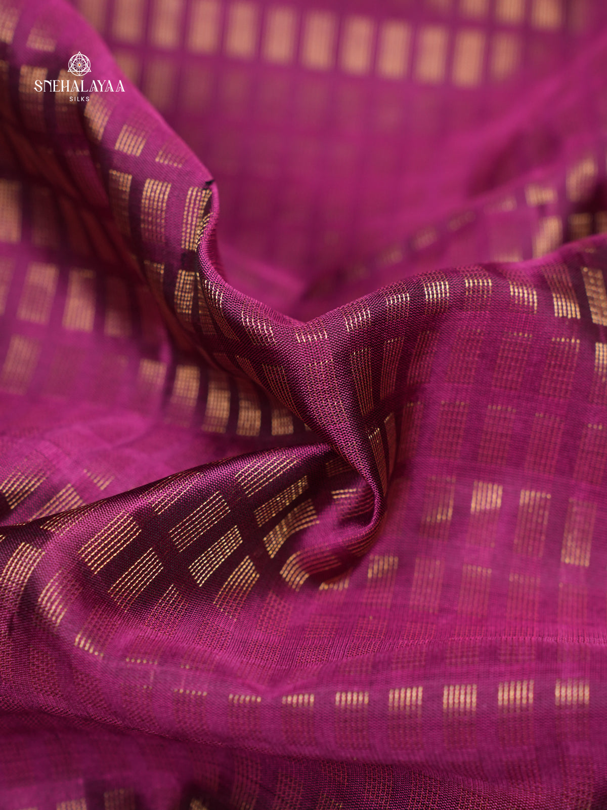 Magenta Boderless Kanjivaram Soft Silk Saree