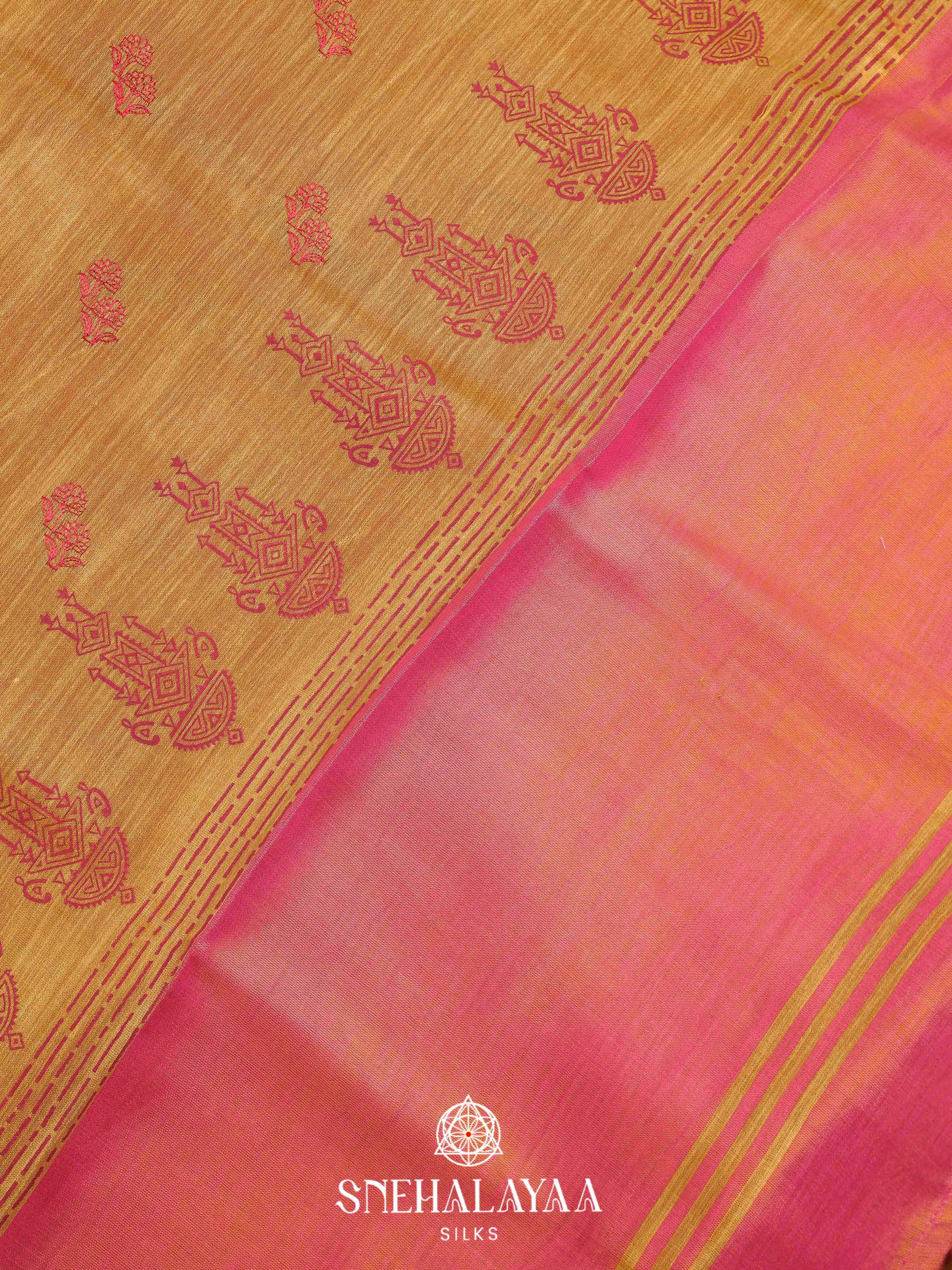 Yellow Linen Embroidery Saree