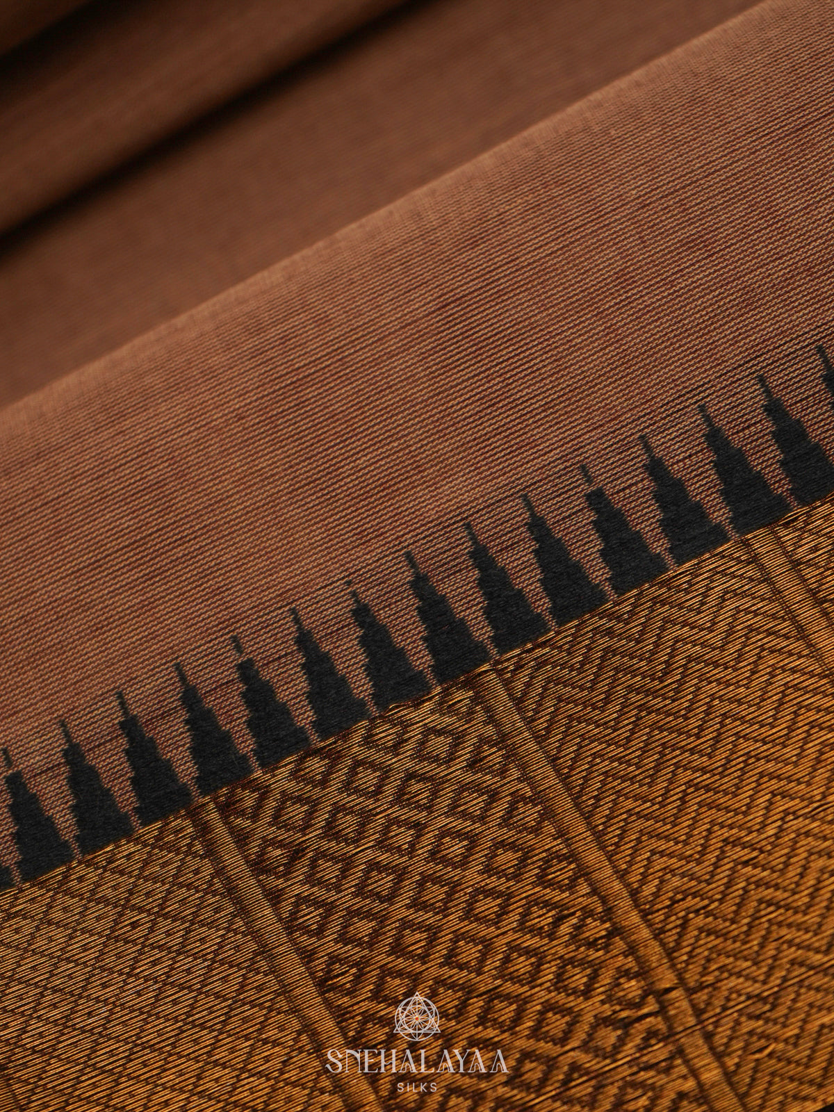 Brown Kanchi Cotton Saree With Contrast Border