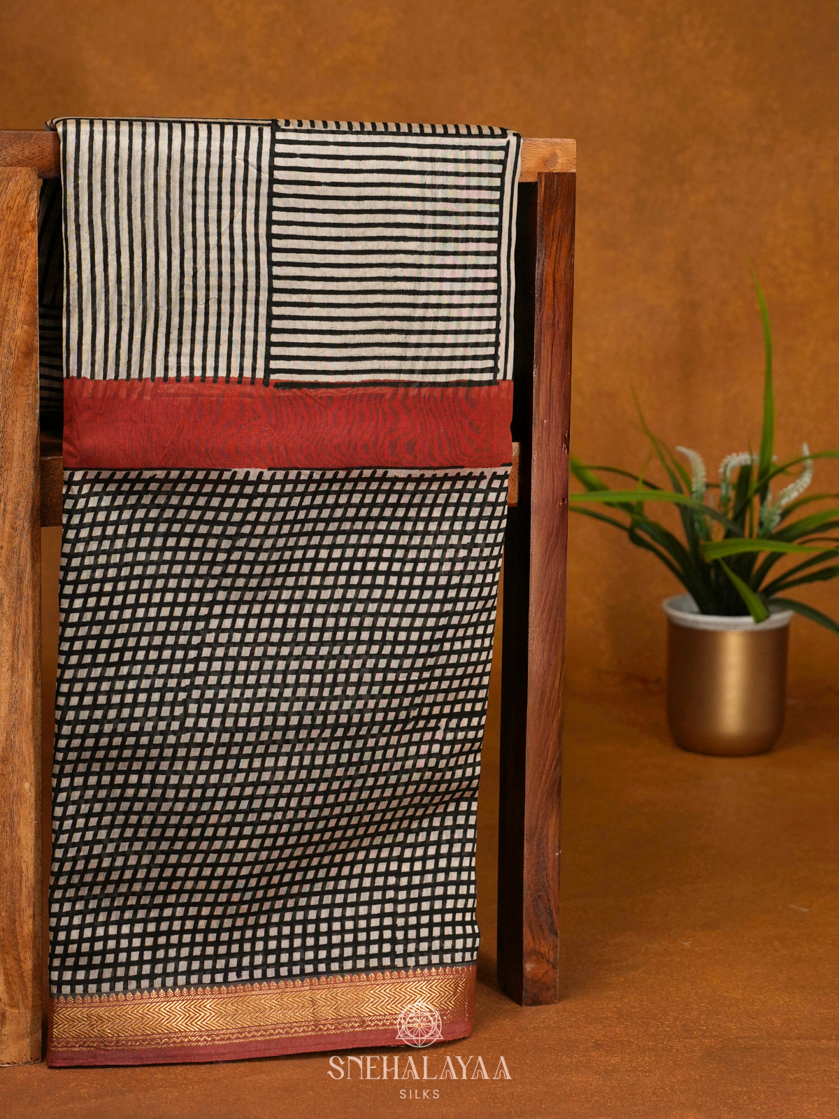 Off White  Chanderi Saree