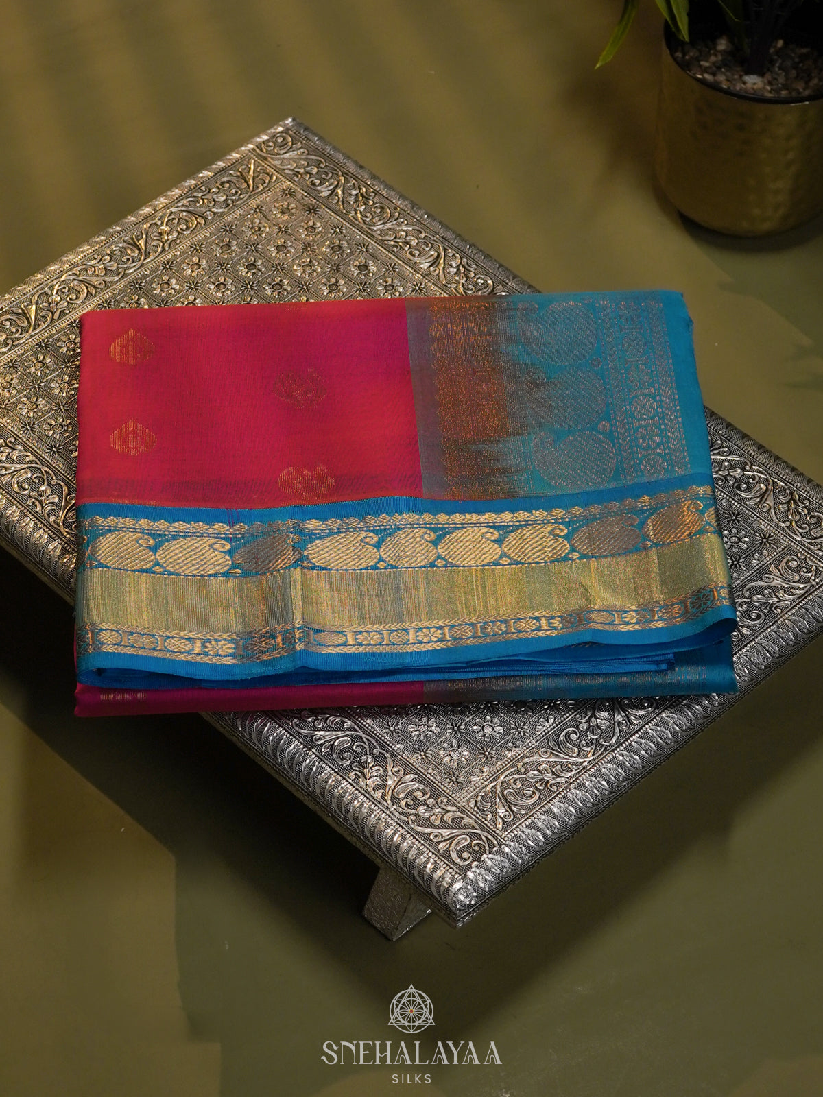 Pink Silk Cotton Saree with Zari Woven Buttas and Rich Golden Zari Border
