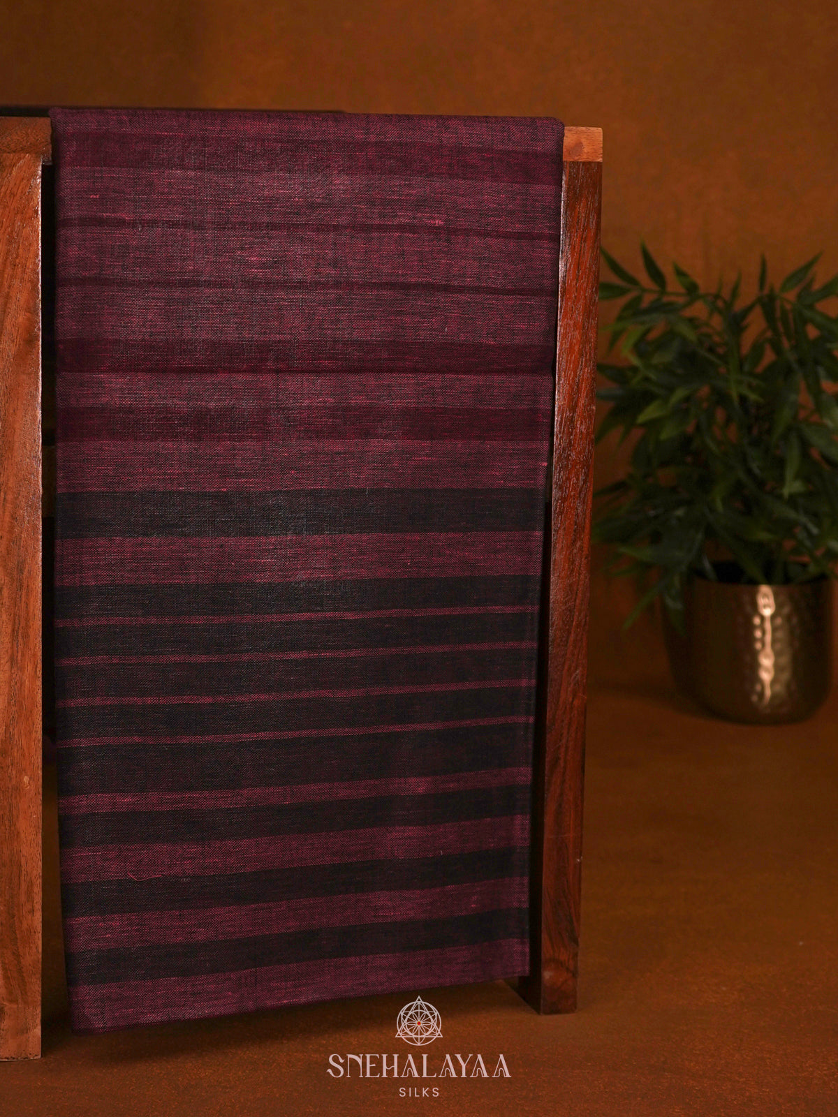 Maroon Linen Saree