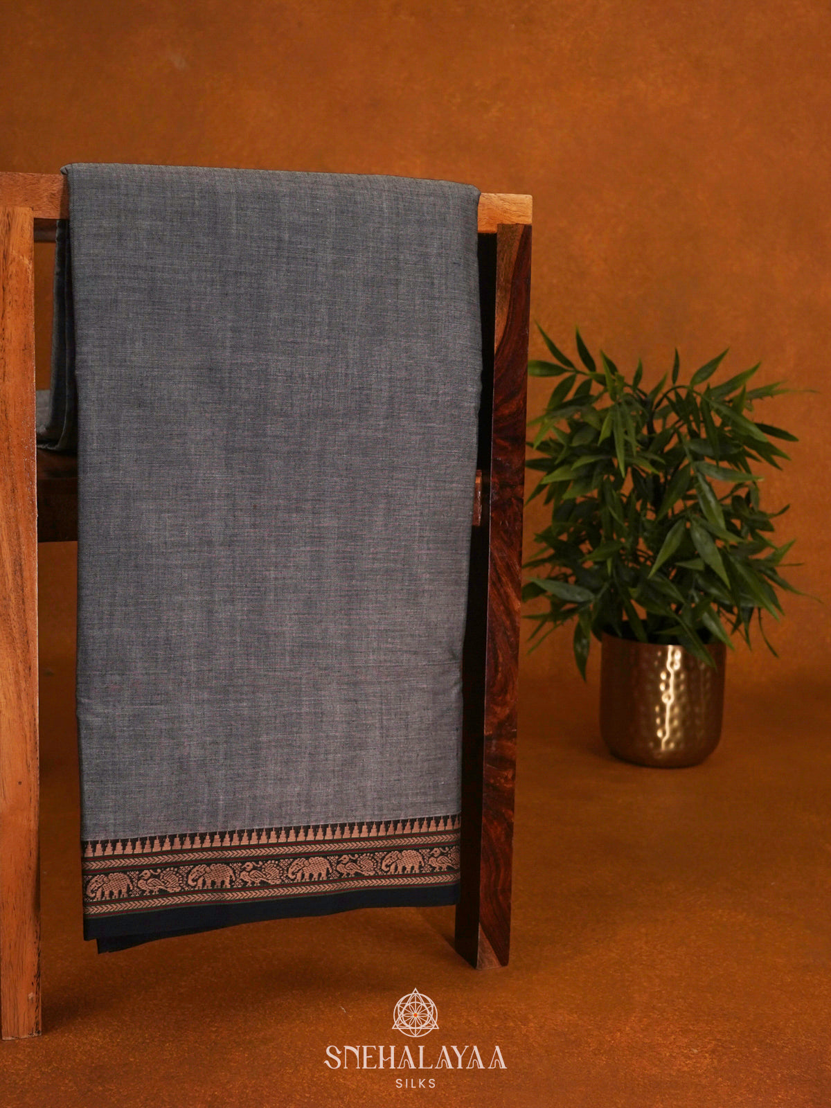 Grey Narayanpet Cotton Saree without Blouse