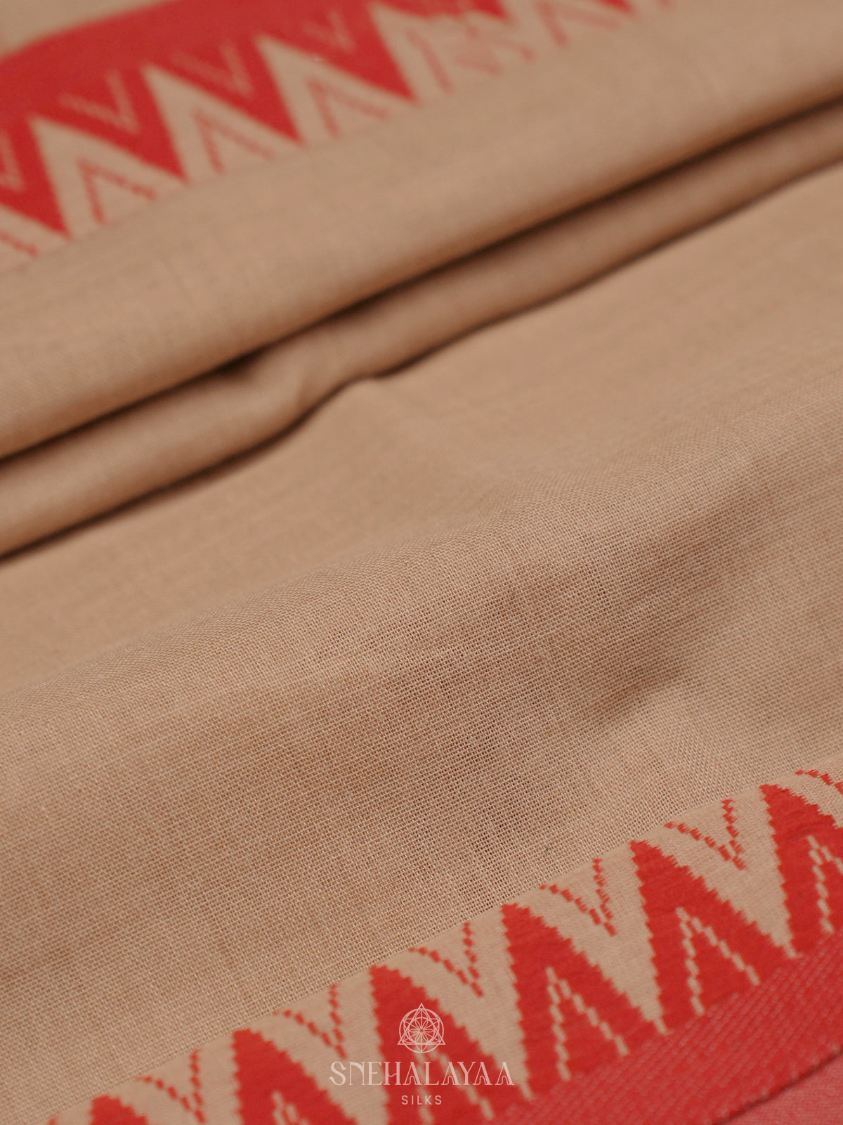 Cream Narayanpet Cotton Saree without Blouse