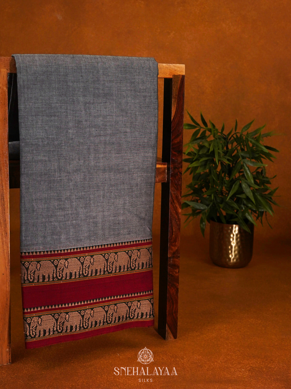 Grey Narayanpet Cotton Saree without Blouse