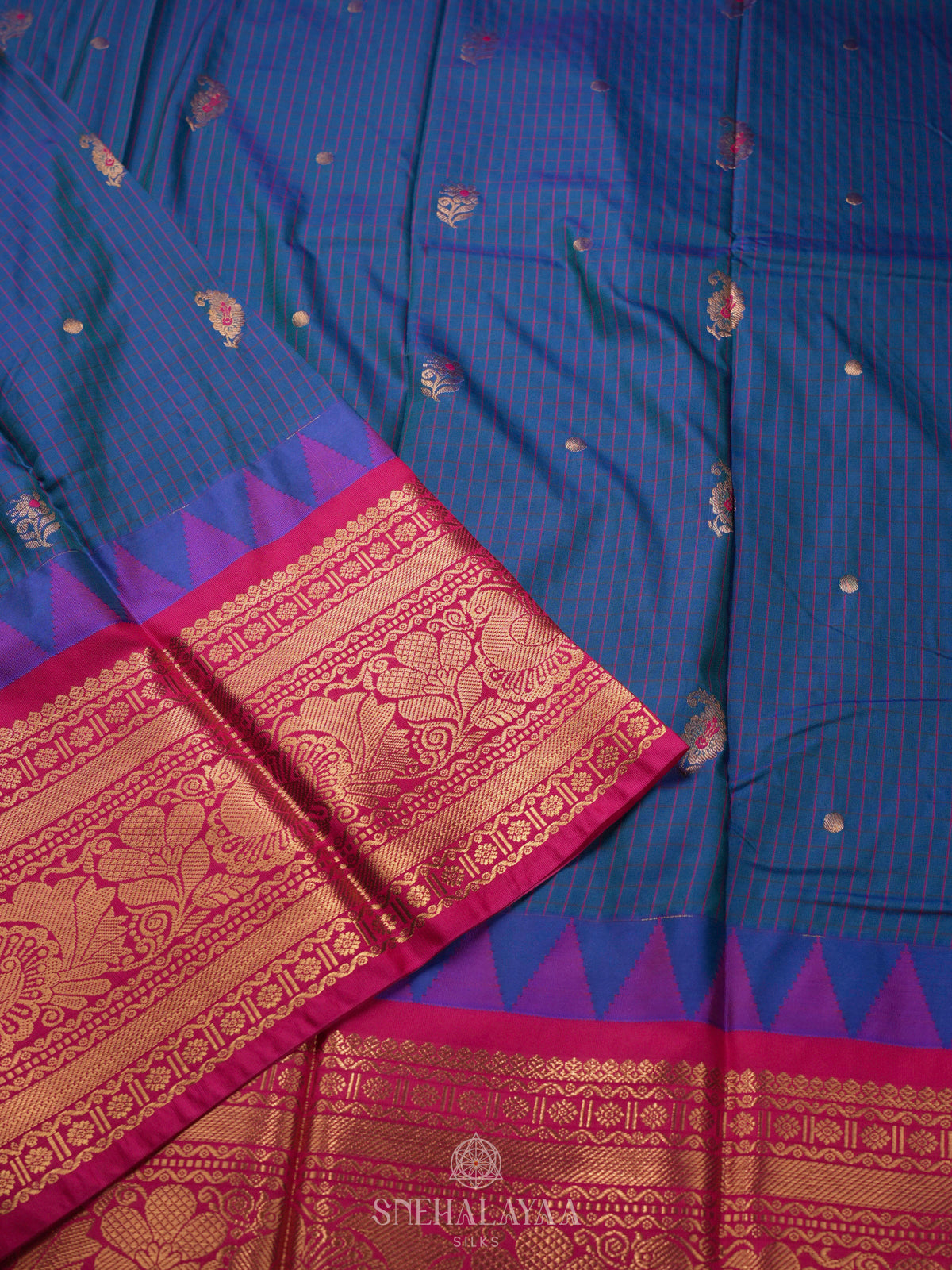 Navy Blue Gadwal Saree