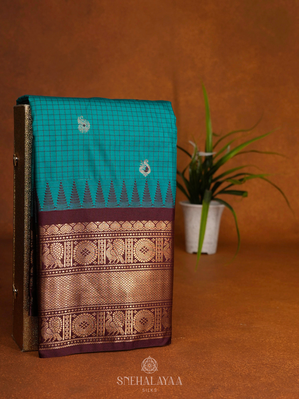 Peacock Blue Gadwal Saree