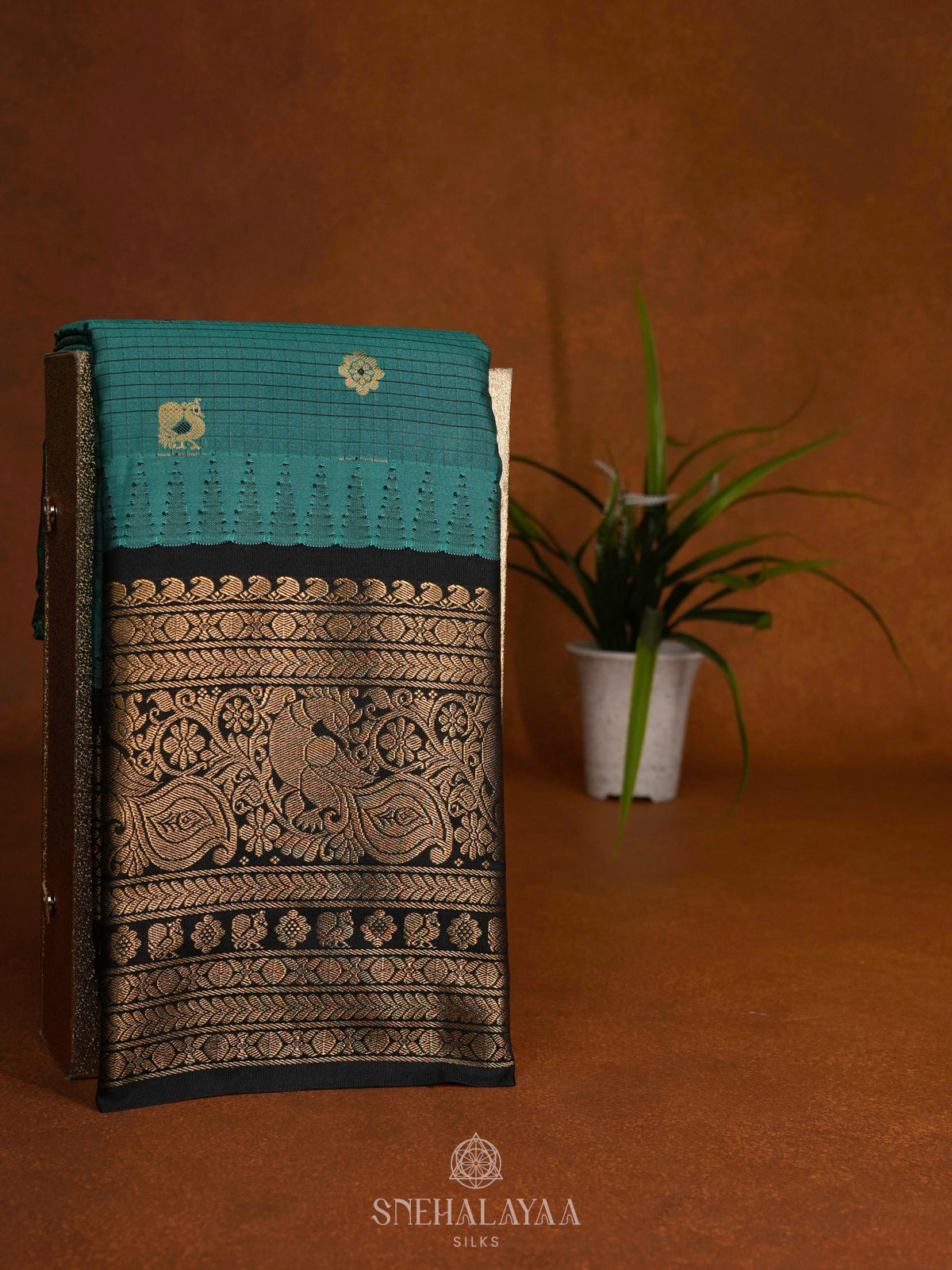 Peacock Blue Gadwal Saree
