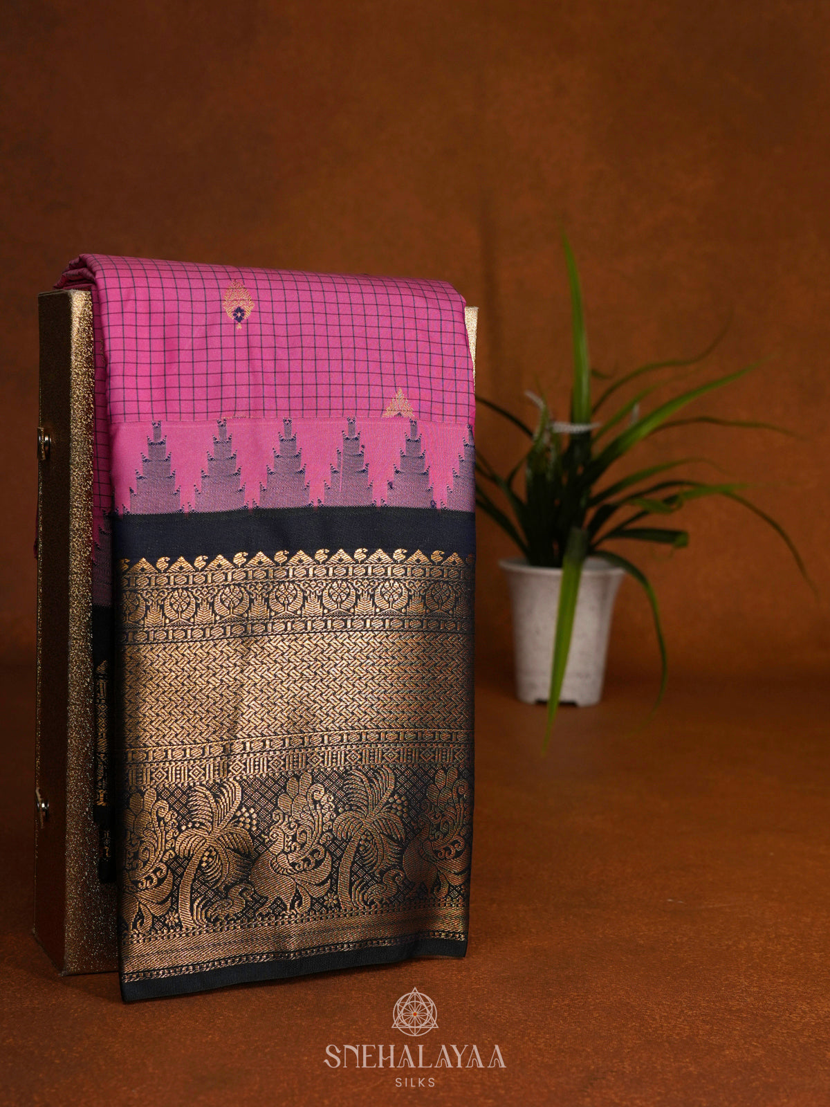 Pink Gadwal Saree