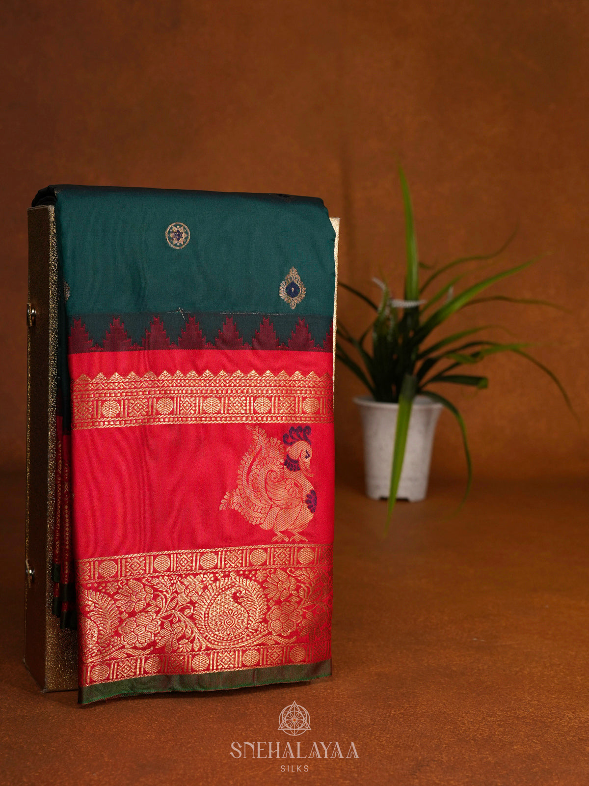 Green Gadwal Saree
