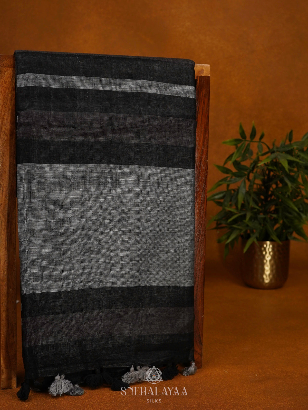 Grey Linen Saree