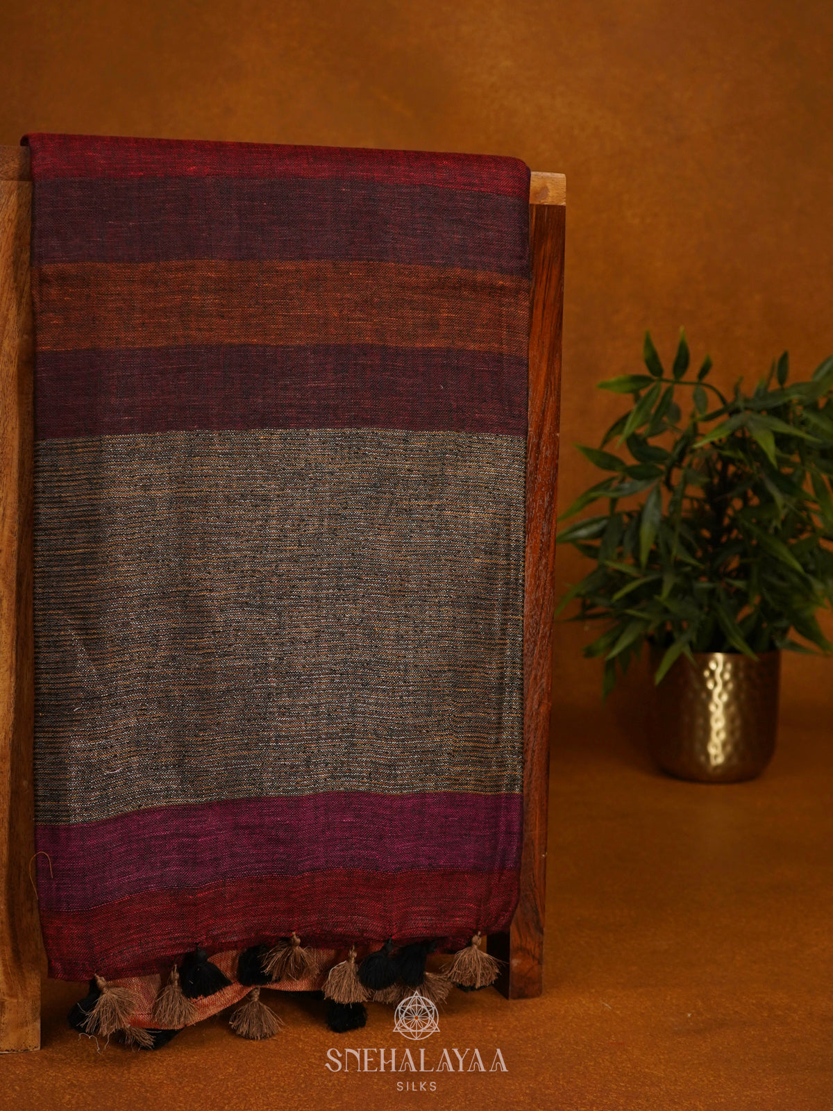 Maroon Linen Saree
