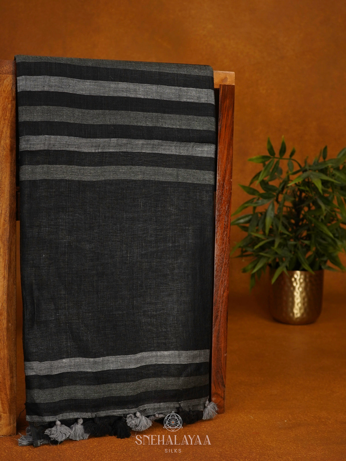 Grey Linen Saree