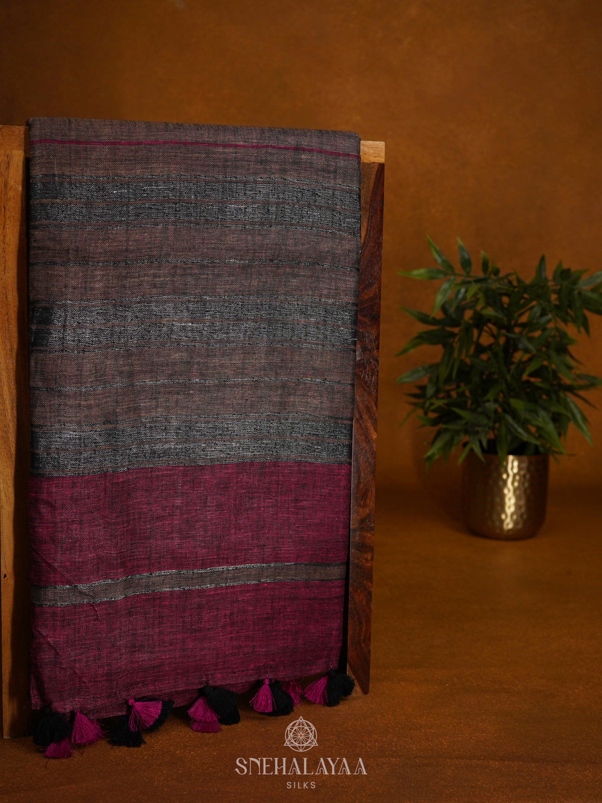 Grey Linen Saree
