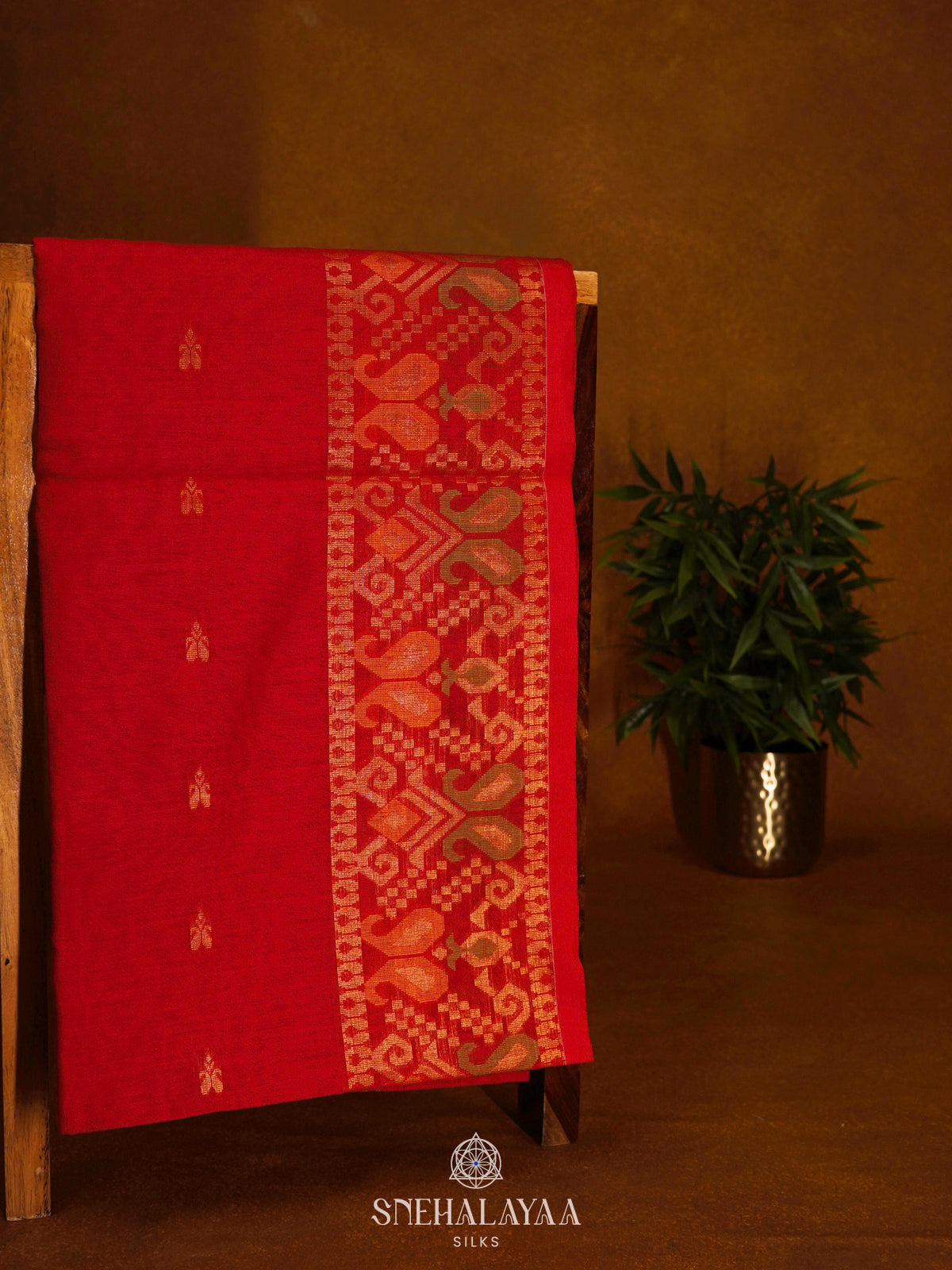 Red Linen Saree